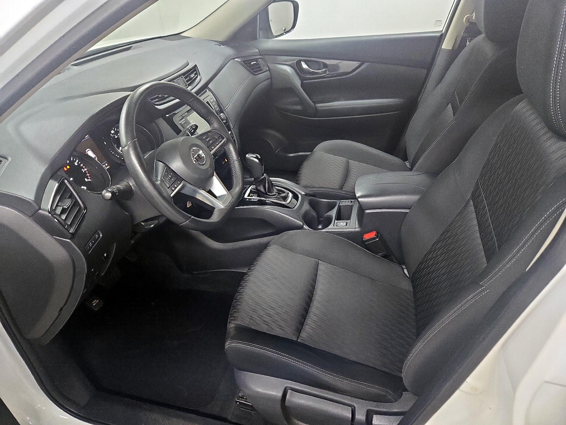 Thumbnail: 2019 Nissan Rogue - 11