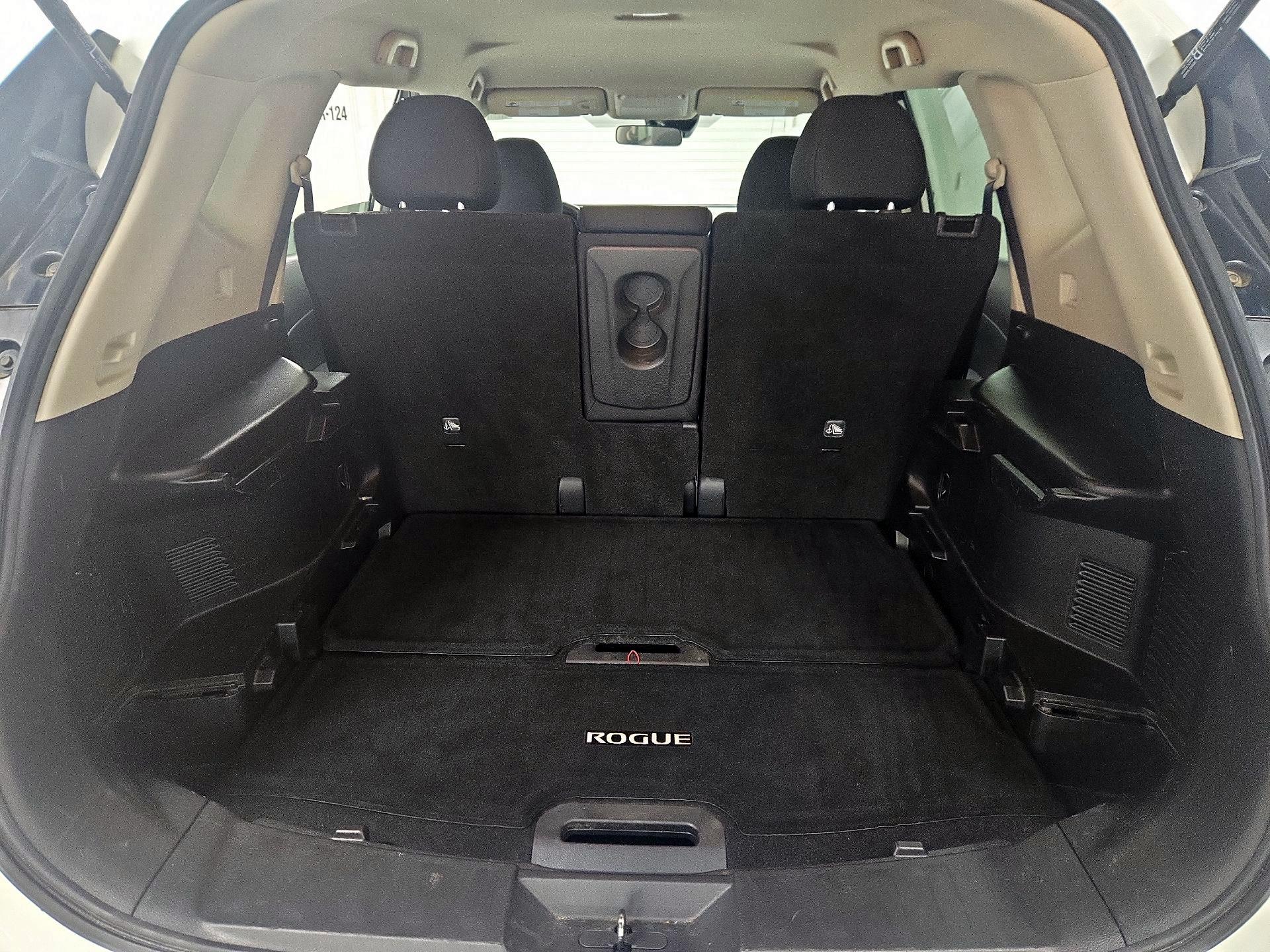 Thumbnail: 2019 Nissan Rogue - 20