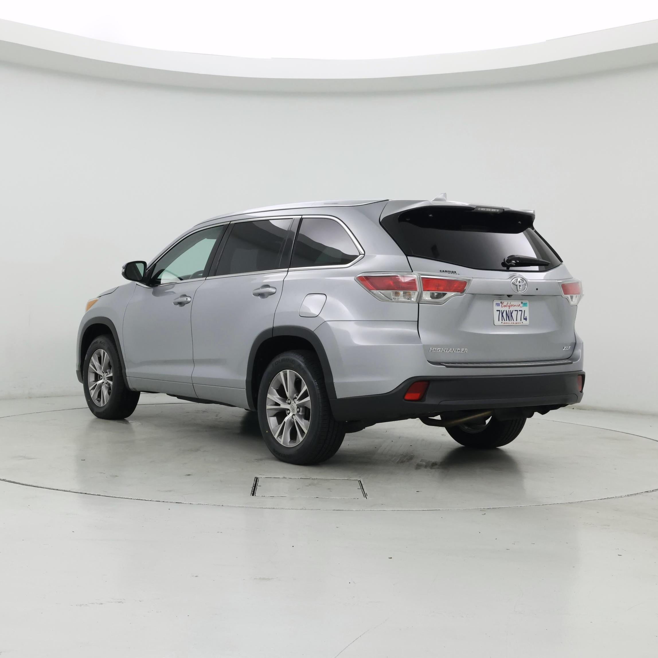 Thumbnail: 2015 Toyota Highlander - 2