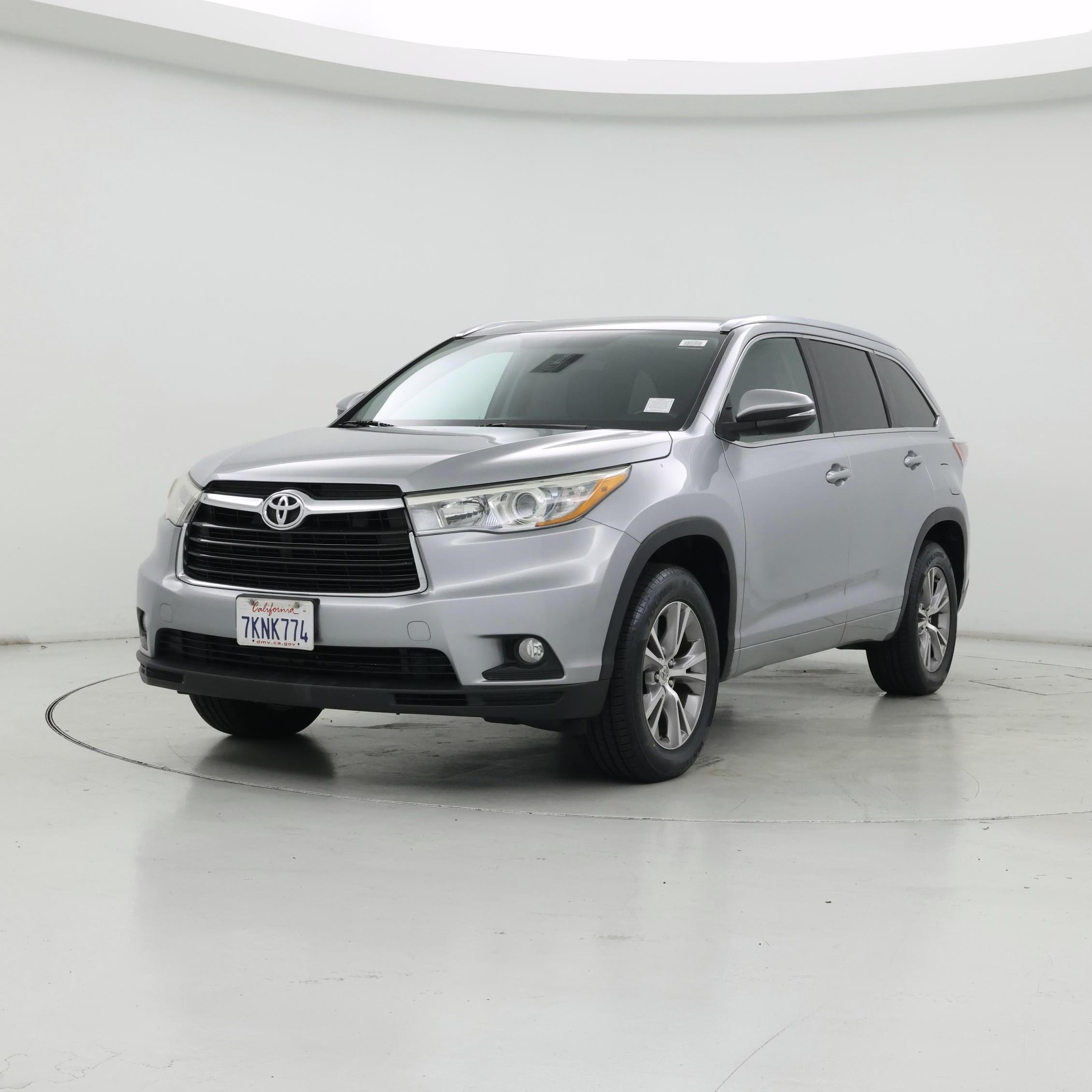 Thumbnail: 2015 Toyota Highlander - 4