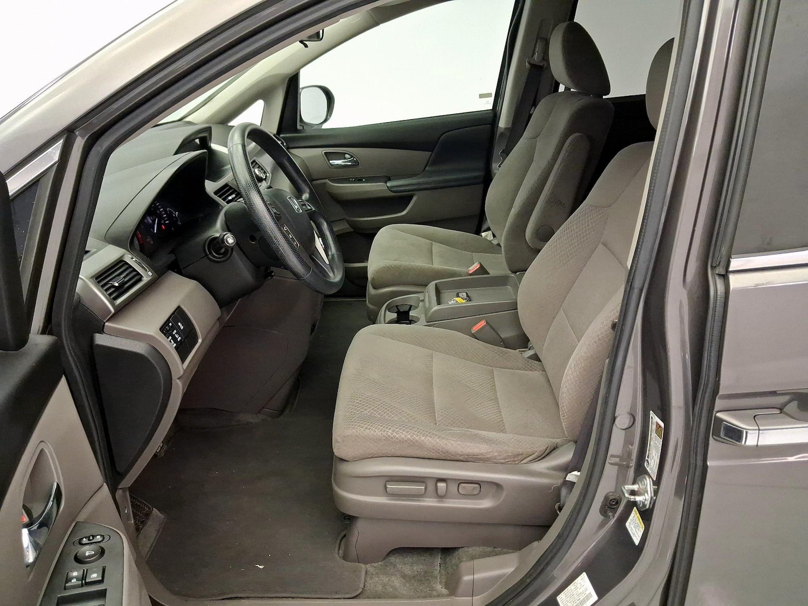 2016 Honda Odyssey SE - Photo 10