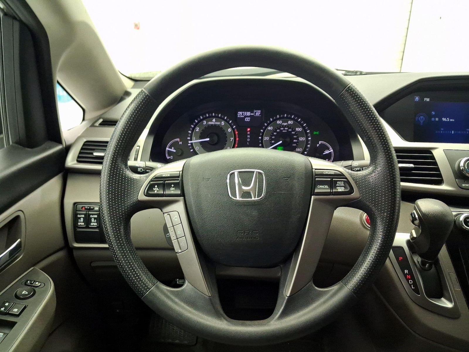 2016 Honda Odyssey SE - Photo 9