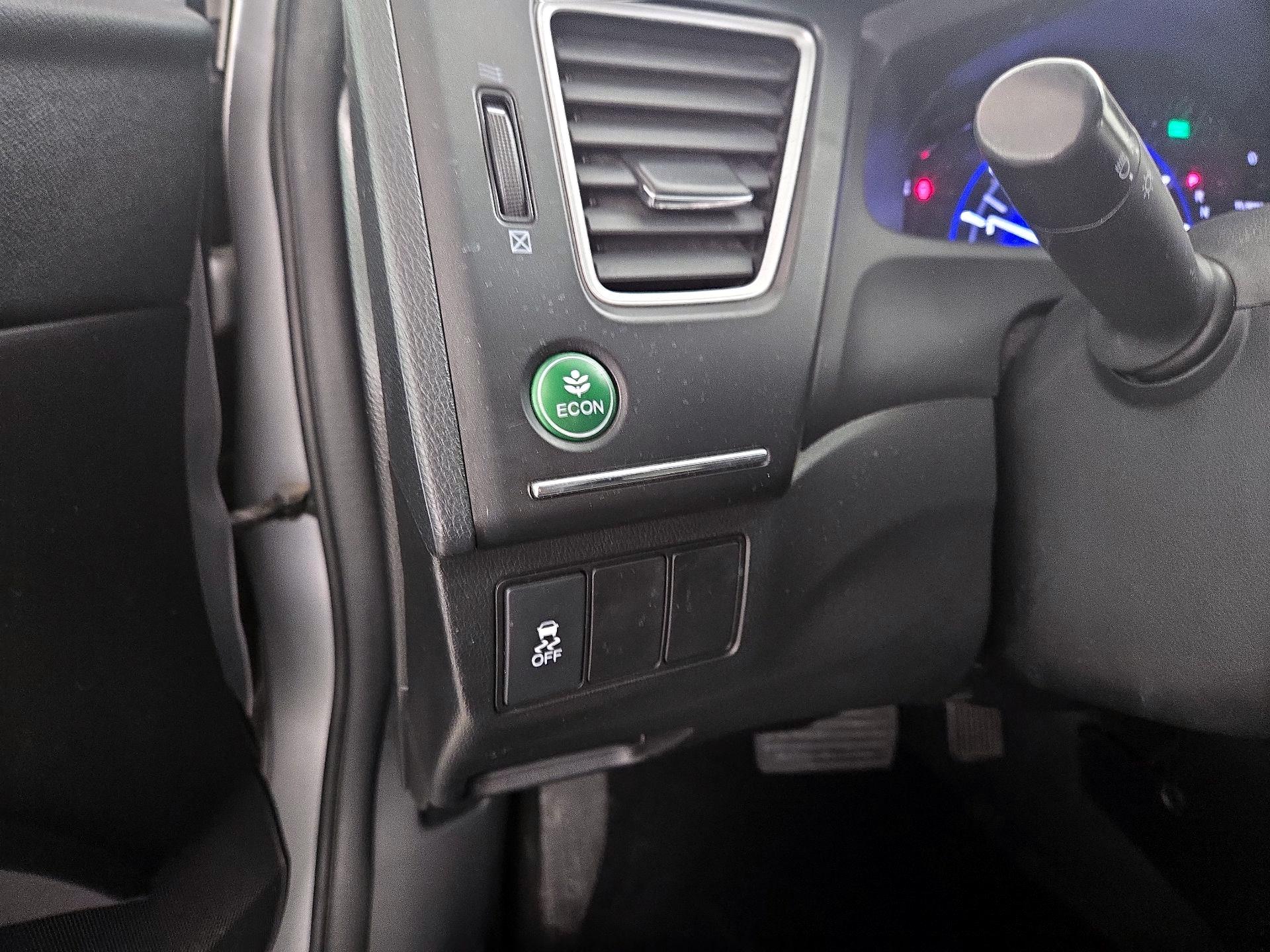Thumbnail: 2015 Honda Civic - 13