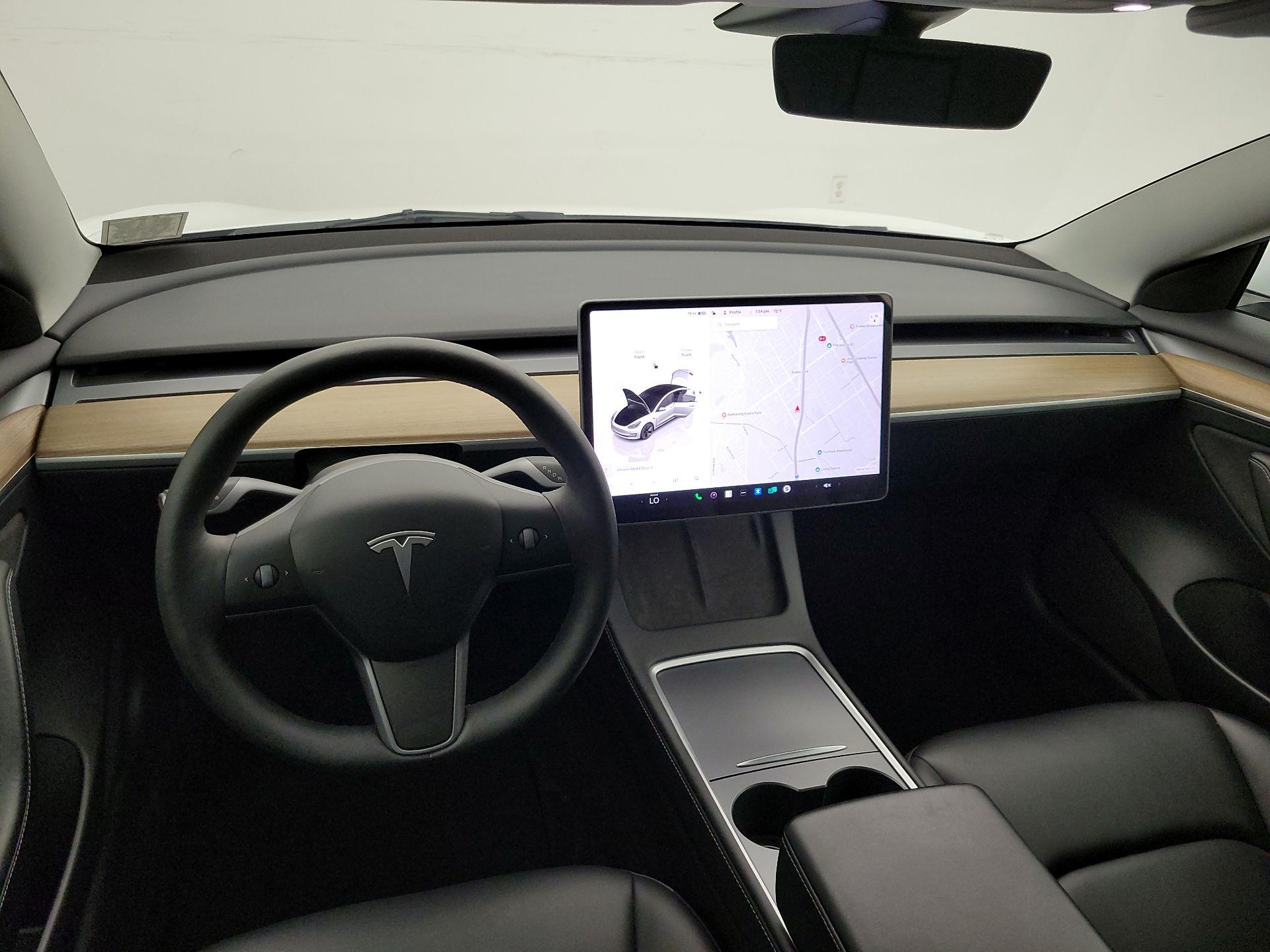 Thumbnail: 2023 Tesla Model 3 - 9