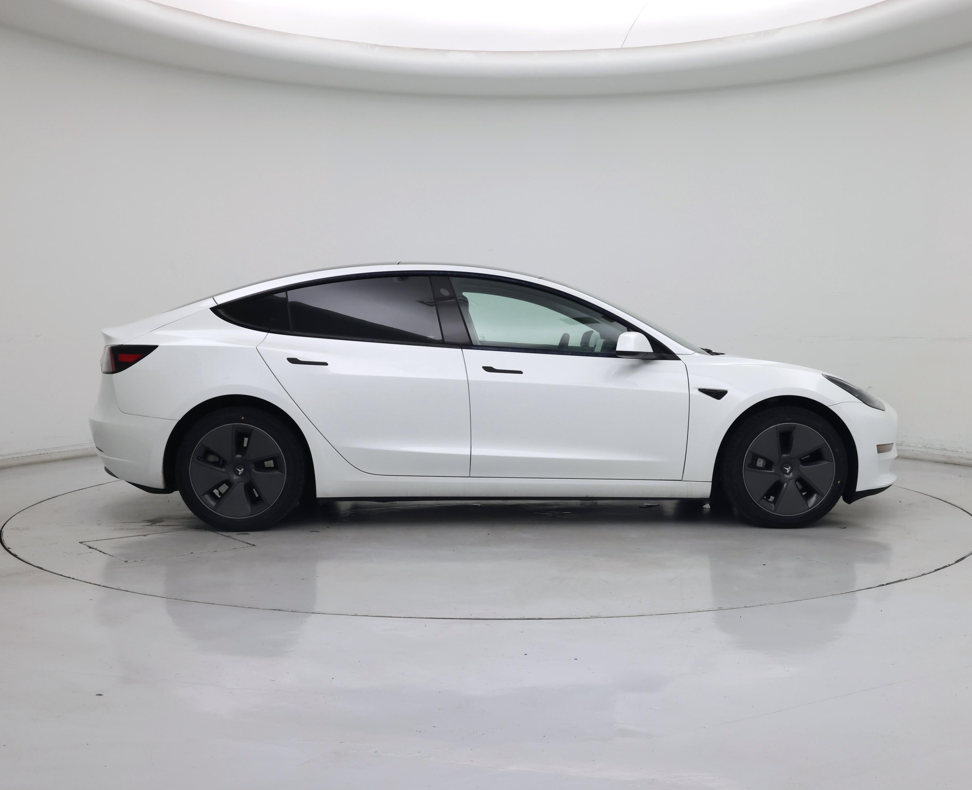 Thumbnail: 2023 Tesla Model 3 - 7