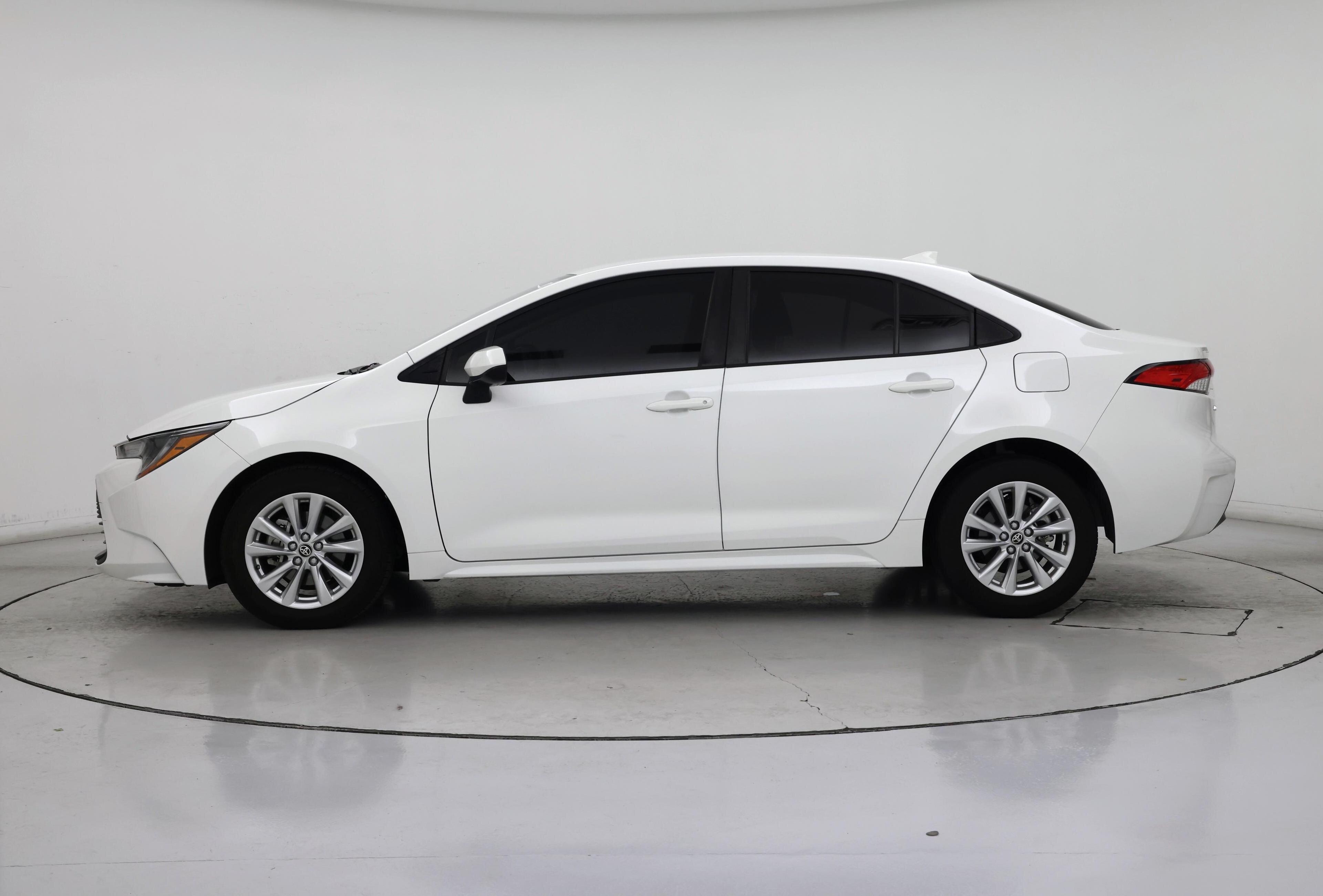 Thumbnail: 2024 Toyota Corolla - 3