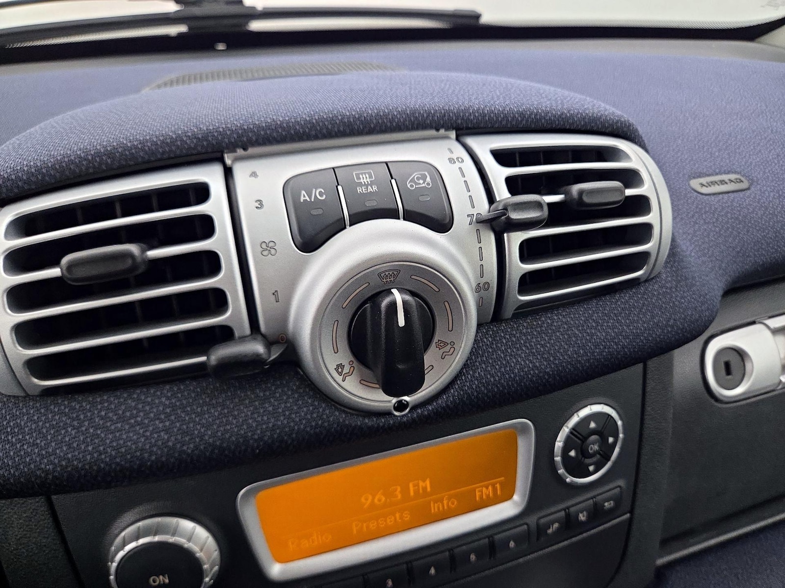 2015 smart fortwo passion - Photo 15