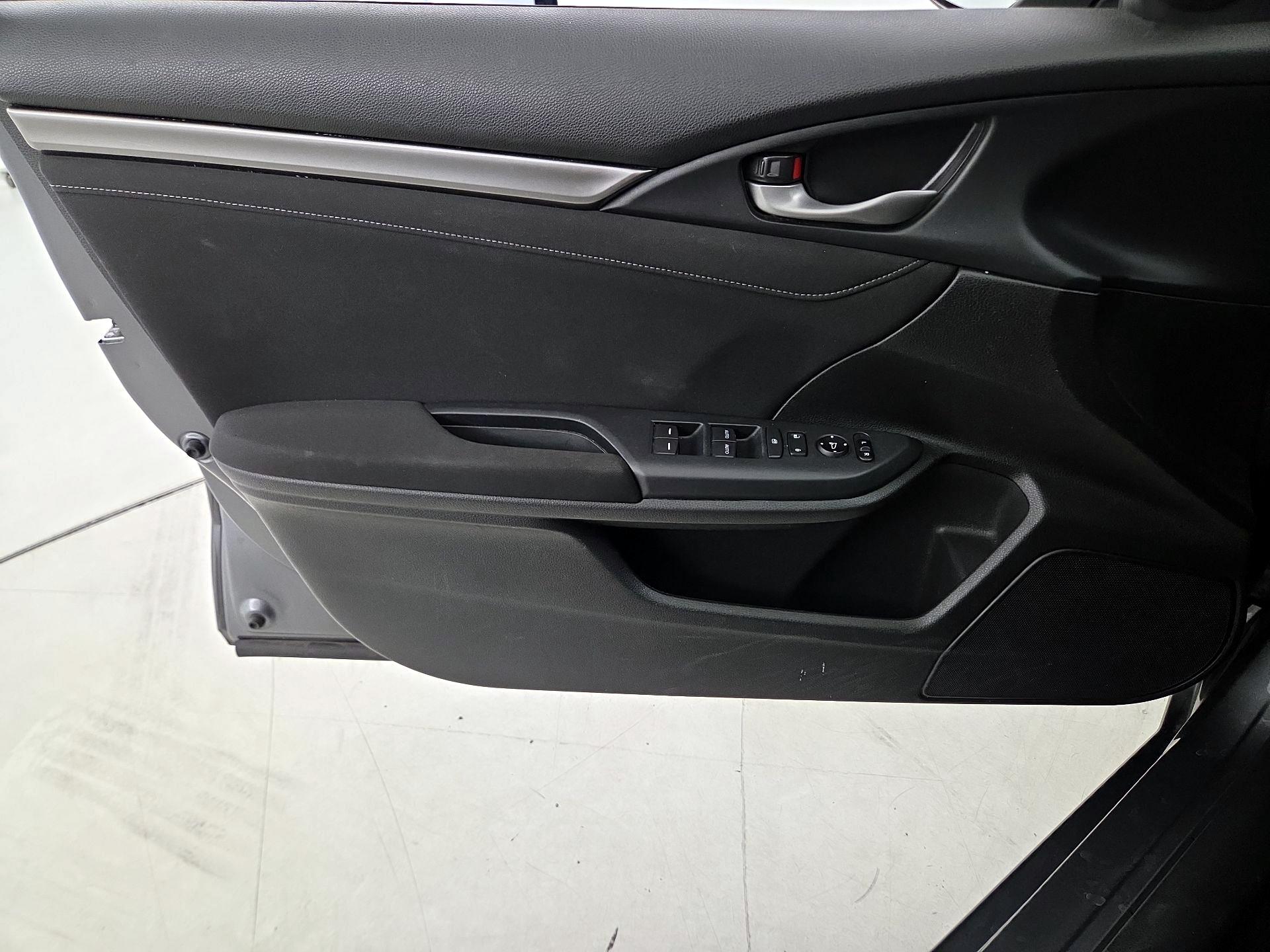 Thumbnail: 2020 Honda Civic - 12