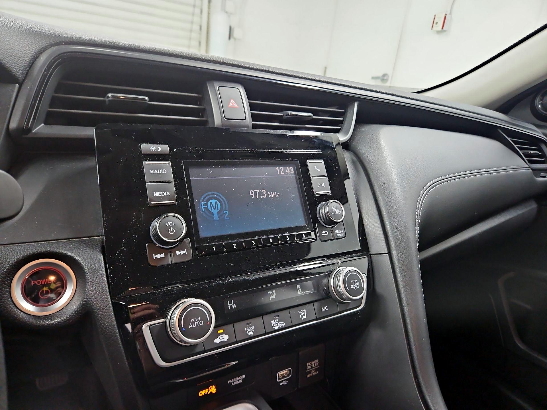 Thumbnail: 2019 Honda Insight - 15