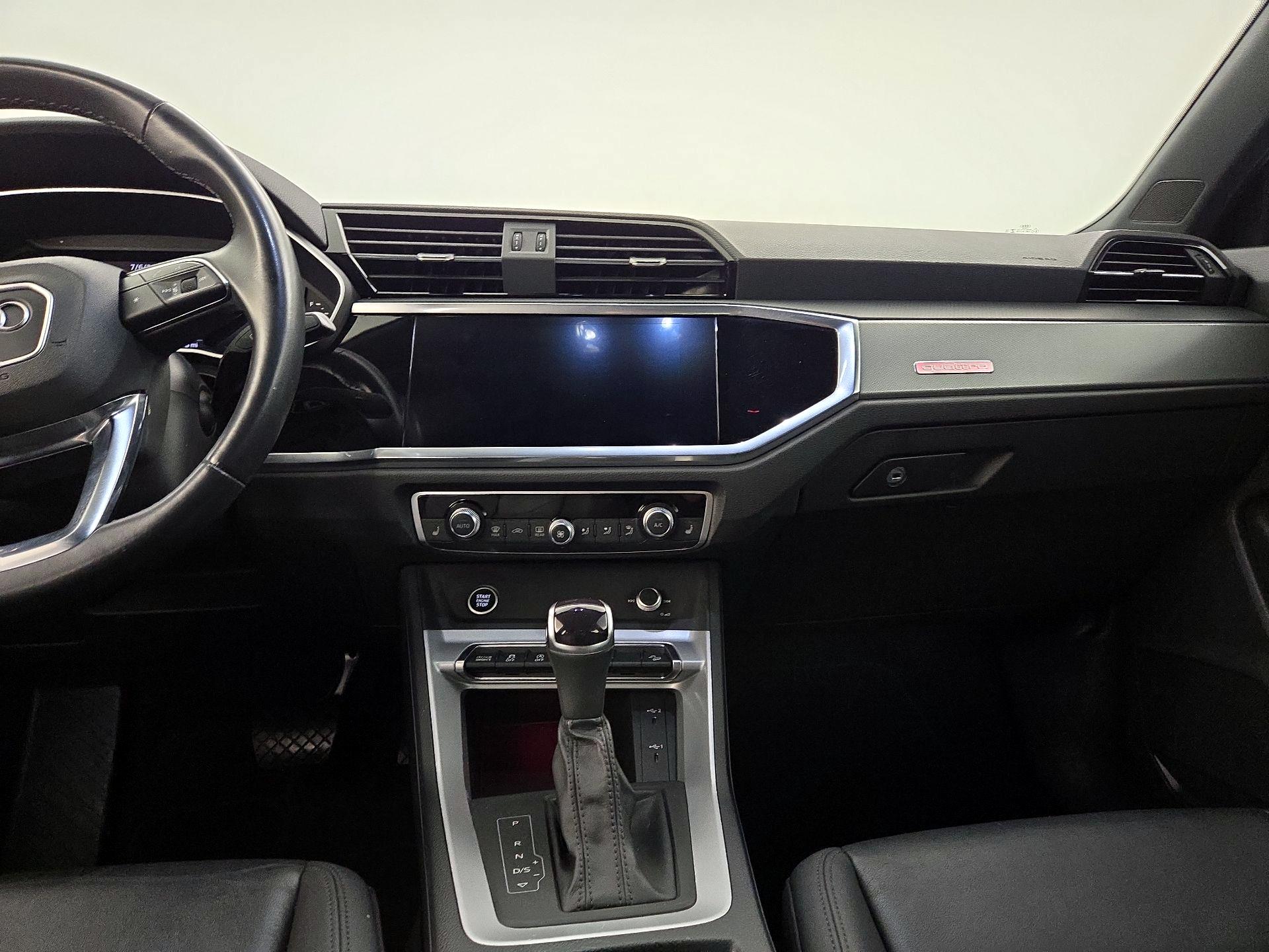 Thumbnail: 2022 Audi Q3 - 9
