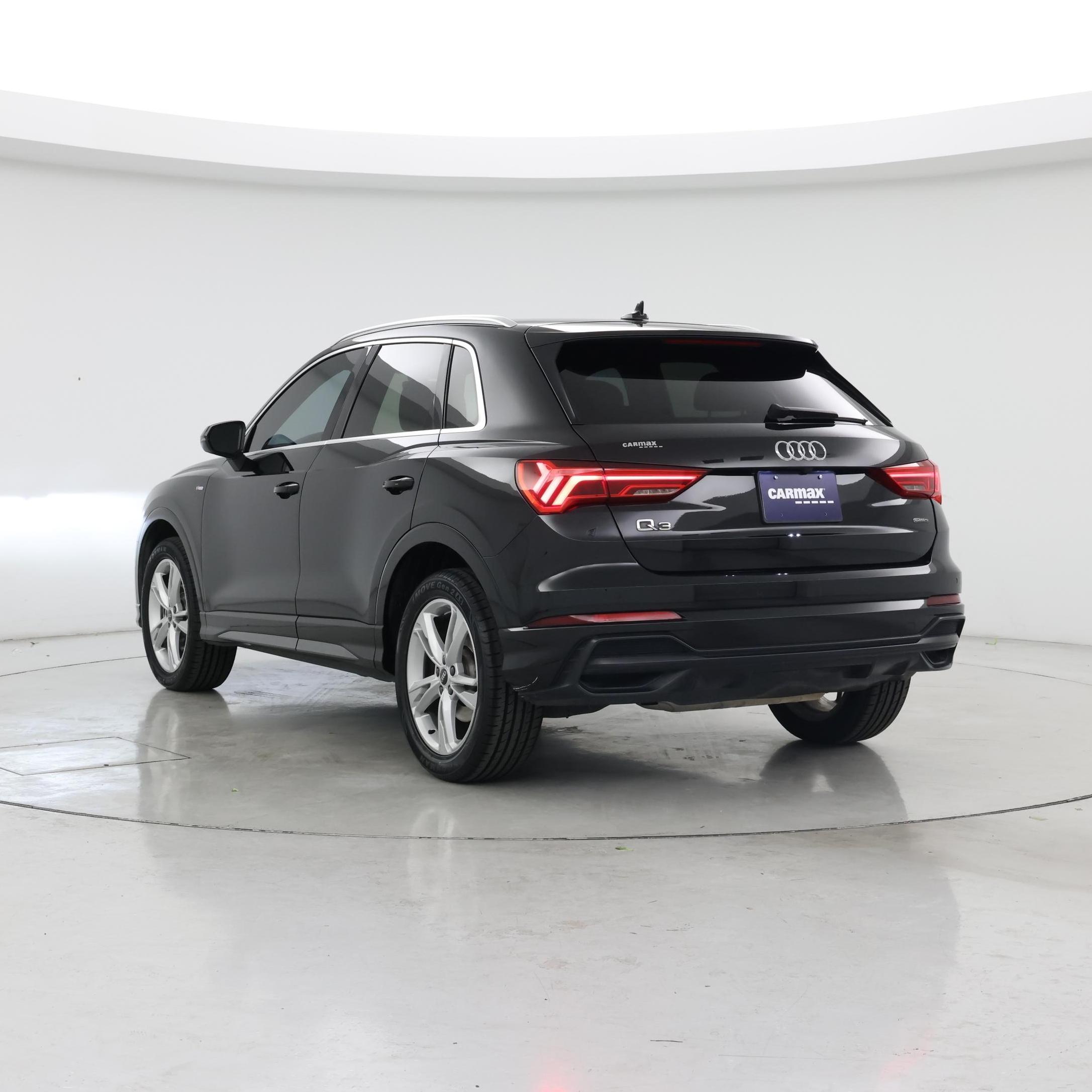Thumbnail: 2022 Audi Q3 - 2