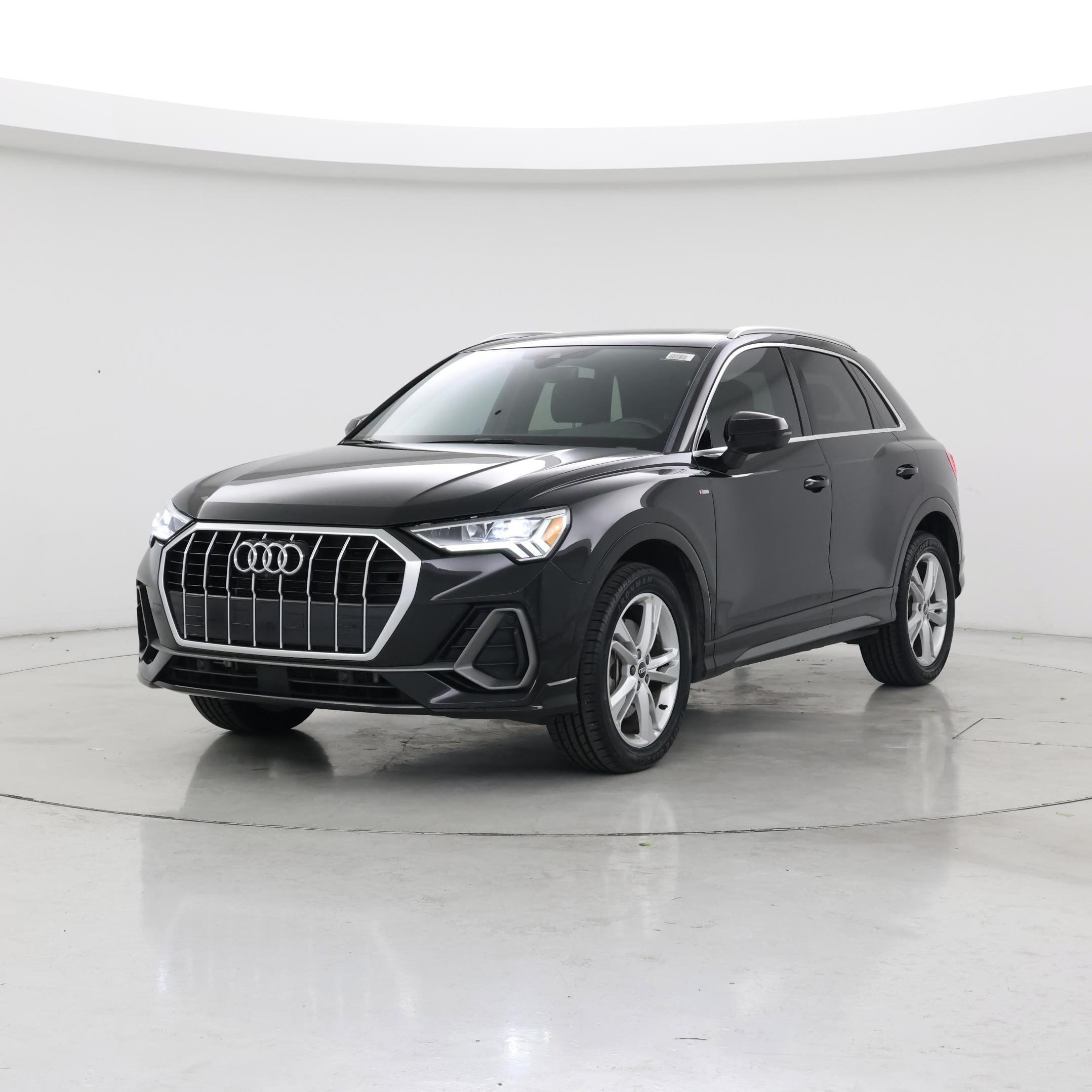 Thumbnail: 2022 Audi Q3 - 4