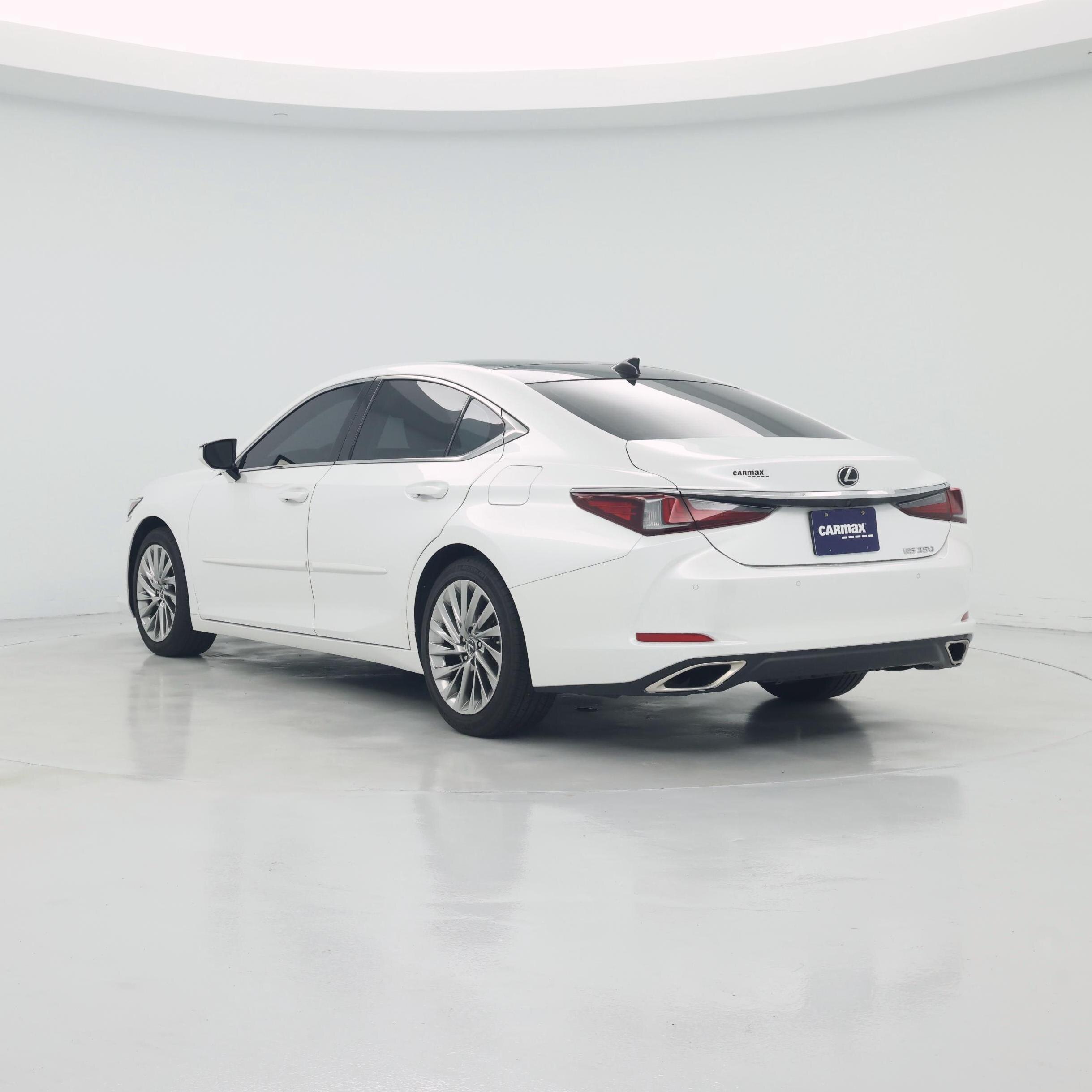 Thumbnail: 2022 Lexus ES - 2