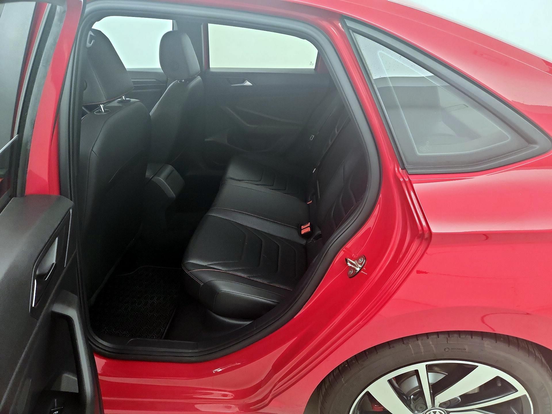 Thumbnail: 2021 Volkswagen Jetta - 20