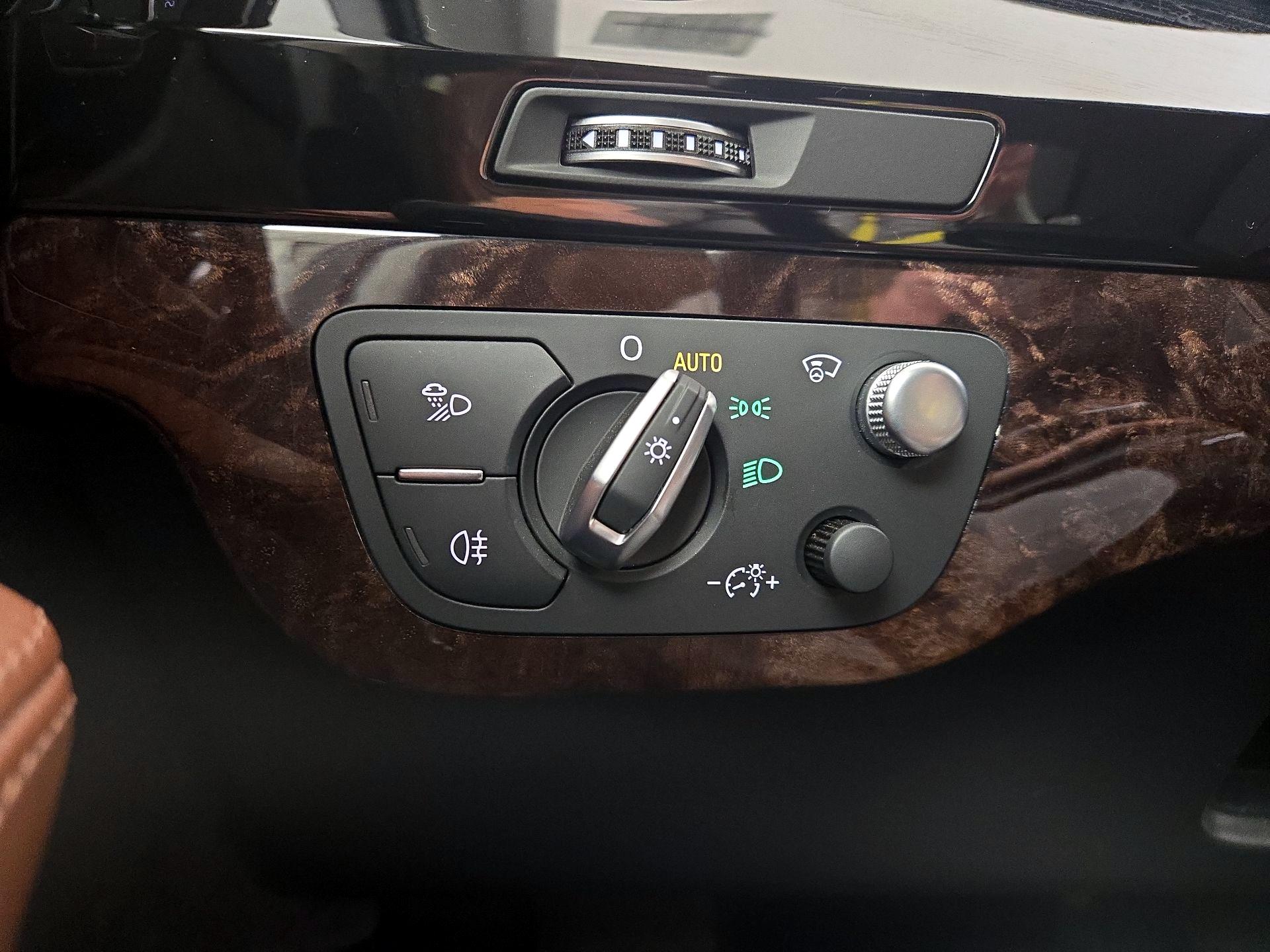 Thumbnail: 2019 Audi Q7 - 13