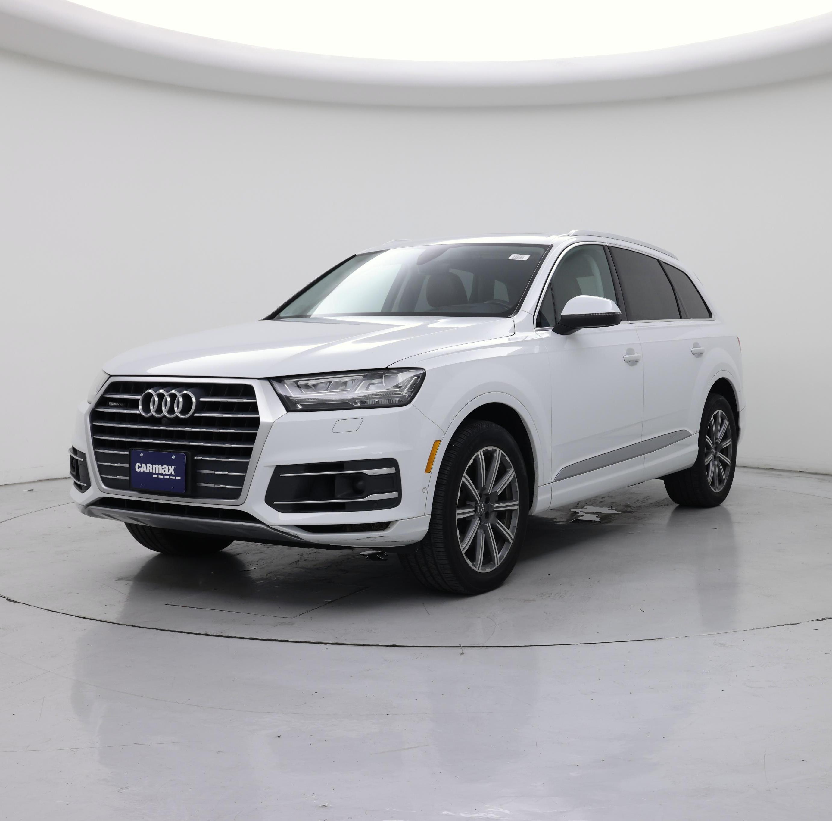 Thumbnail: 2019 Audi Q7 - 4