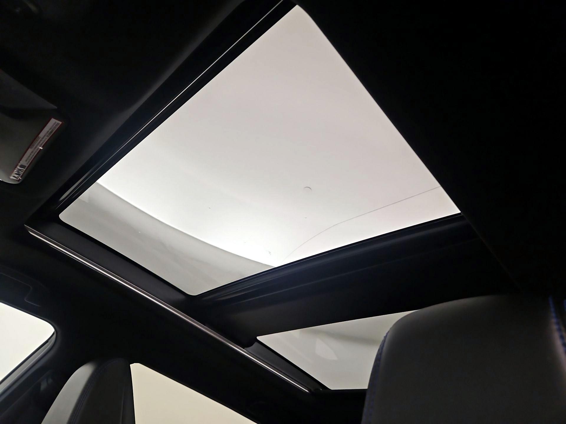 Thumbnail: 2021 Toyota RAV4 - 20