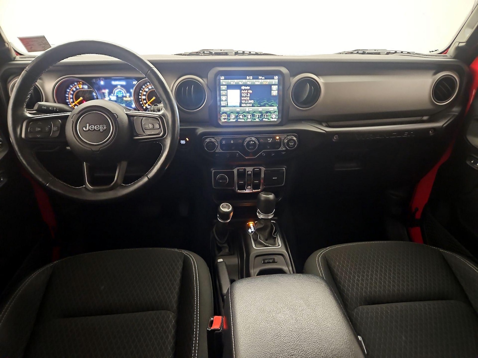 Apple CarPlay® & Android Auto™