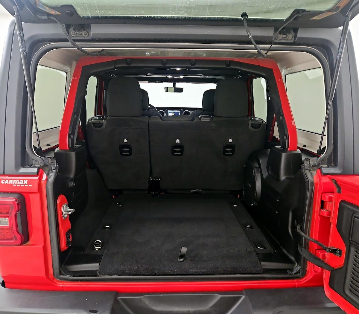 Trunk/Cargo (Seats Up)