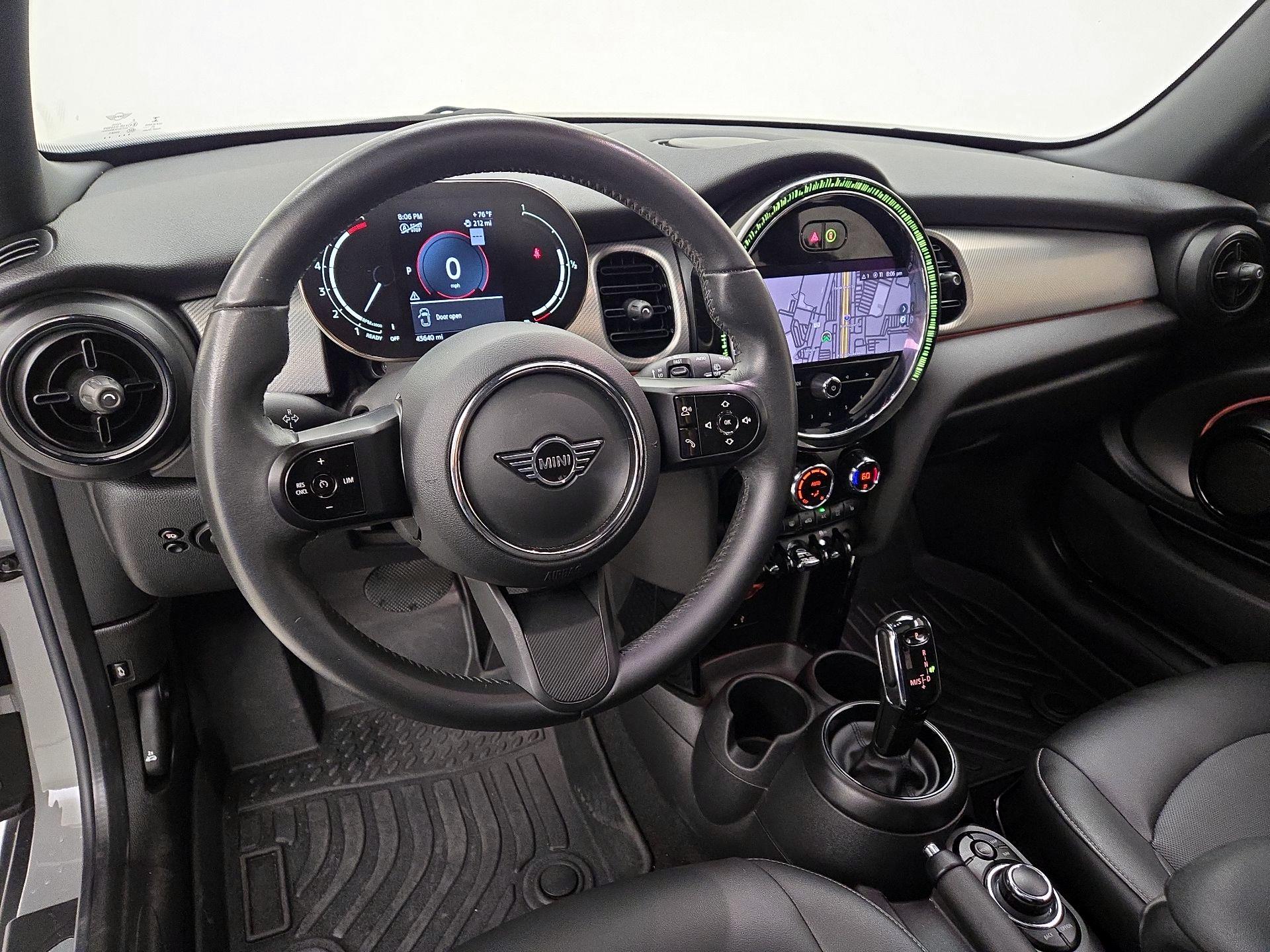 Thumbnail: 2022 MINI Cooper Hardtop - 9