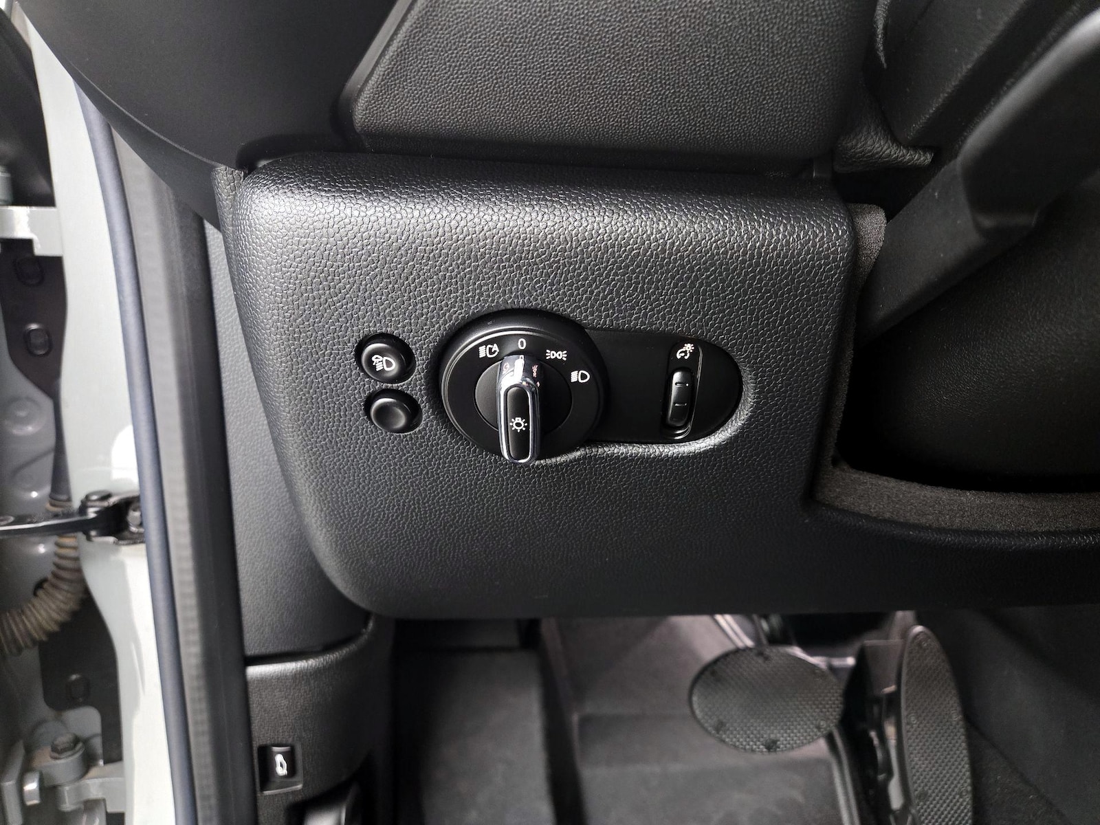 2022 MINI Hardtop 2 Door - Photo 14