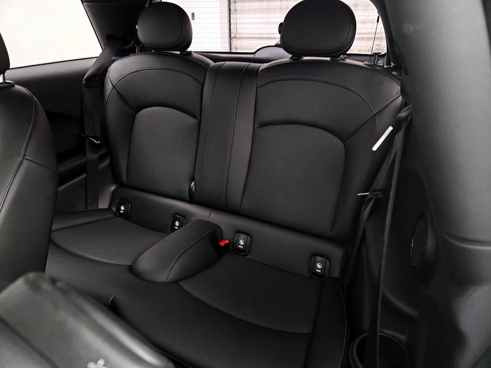 2022 MINI Hardtop 2 Door - Photo 22