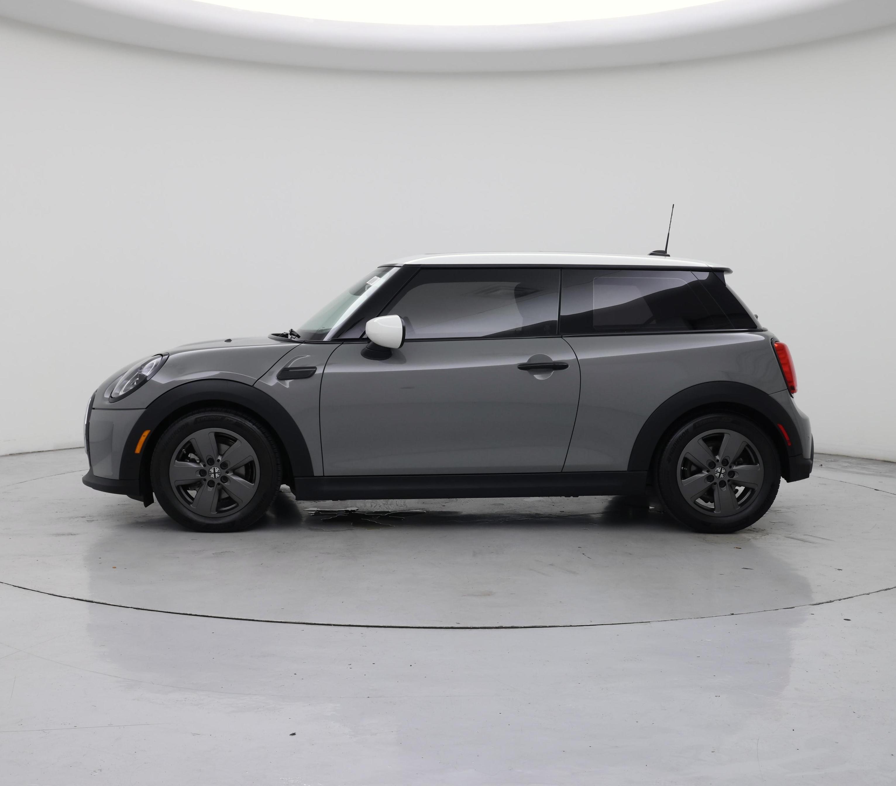 Thumbnail: 2022 MINI Cooper Hardtop - 3