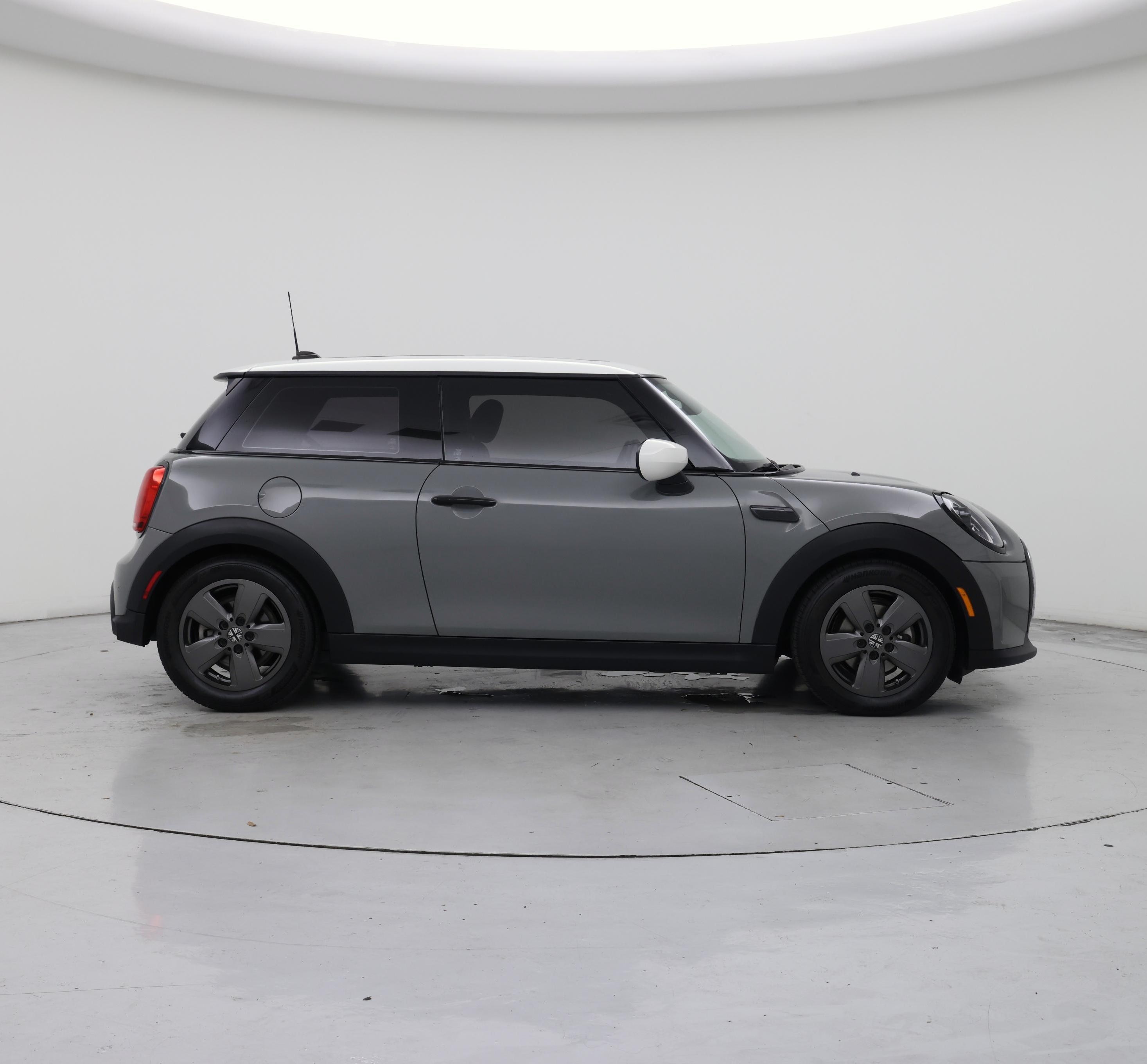 Thumbnail: 2022 MINI Cooper Hardtop - 7
