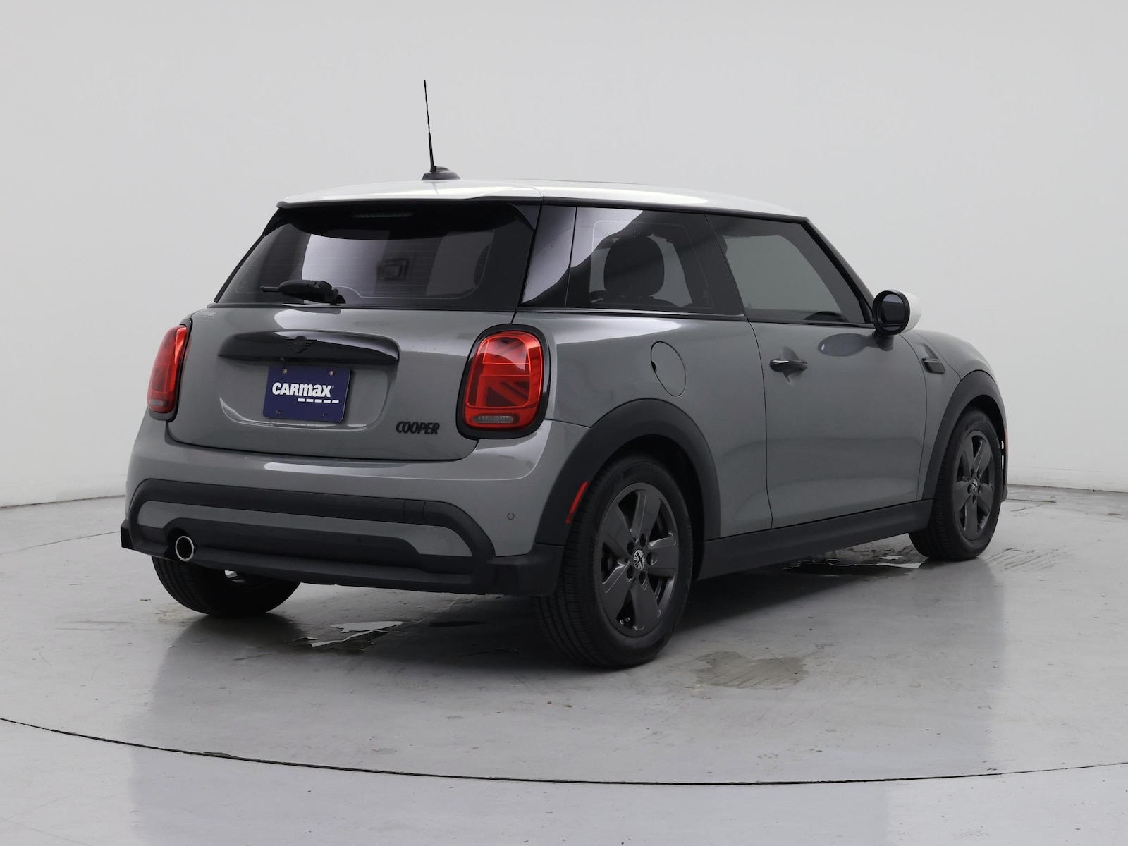 2022 MINI Hardtop 2 Door - Photo 9