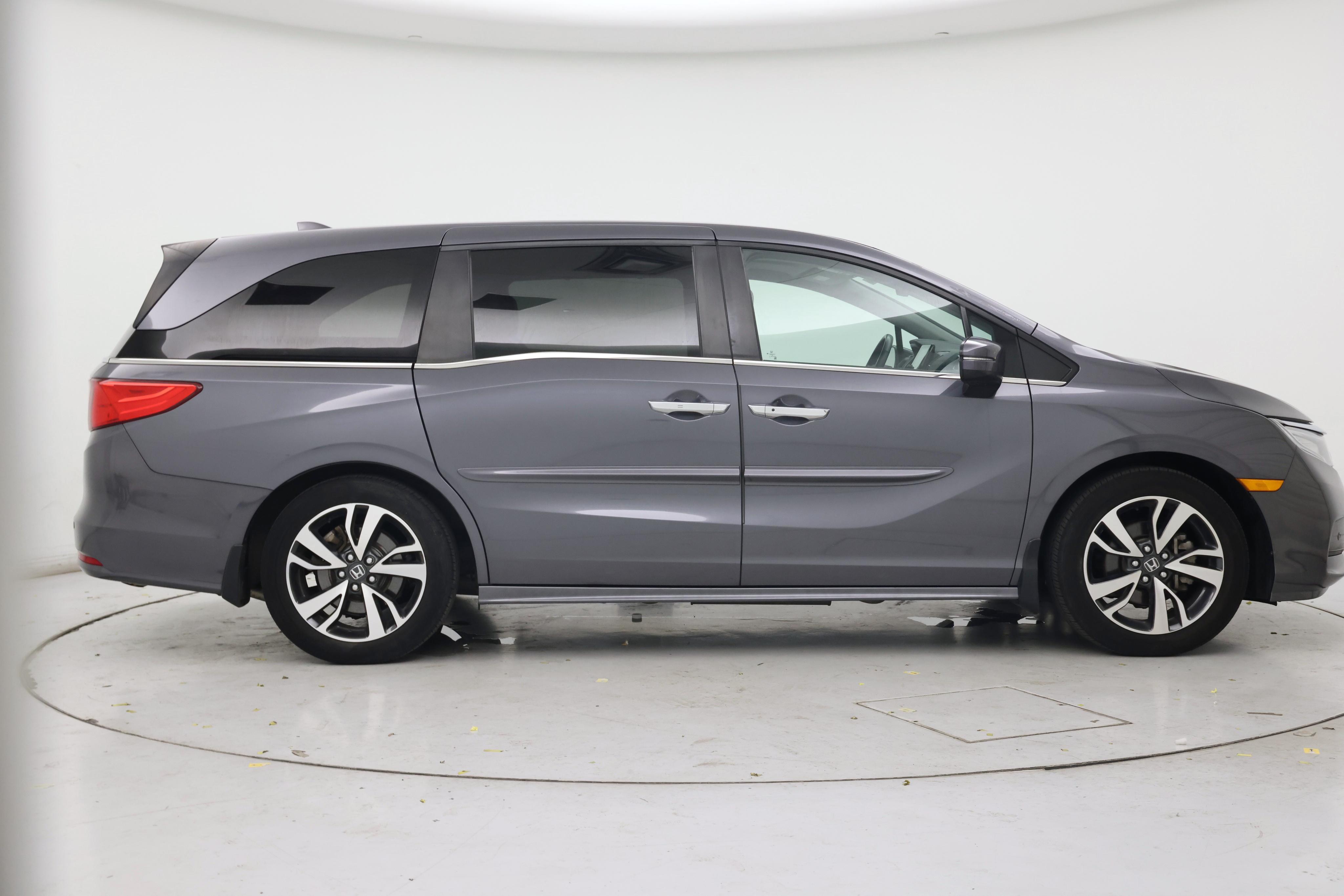 Thumbnail: 2021 Honda Odyssey - 7