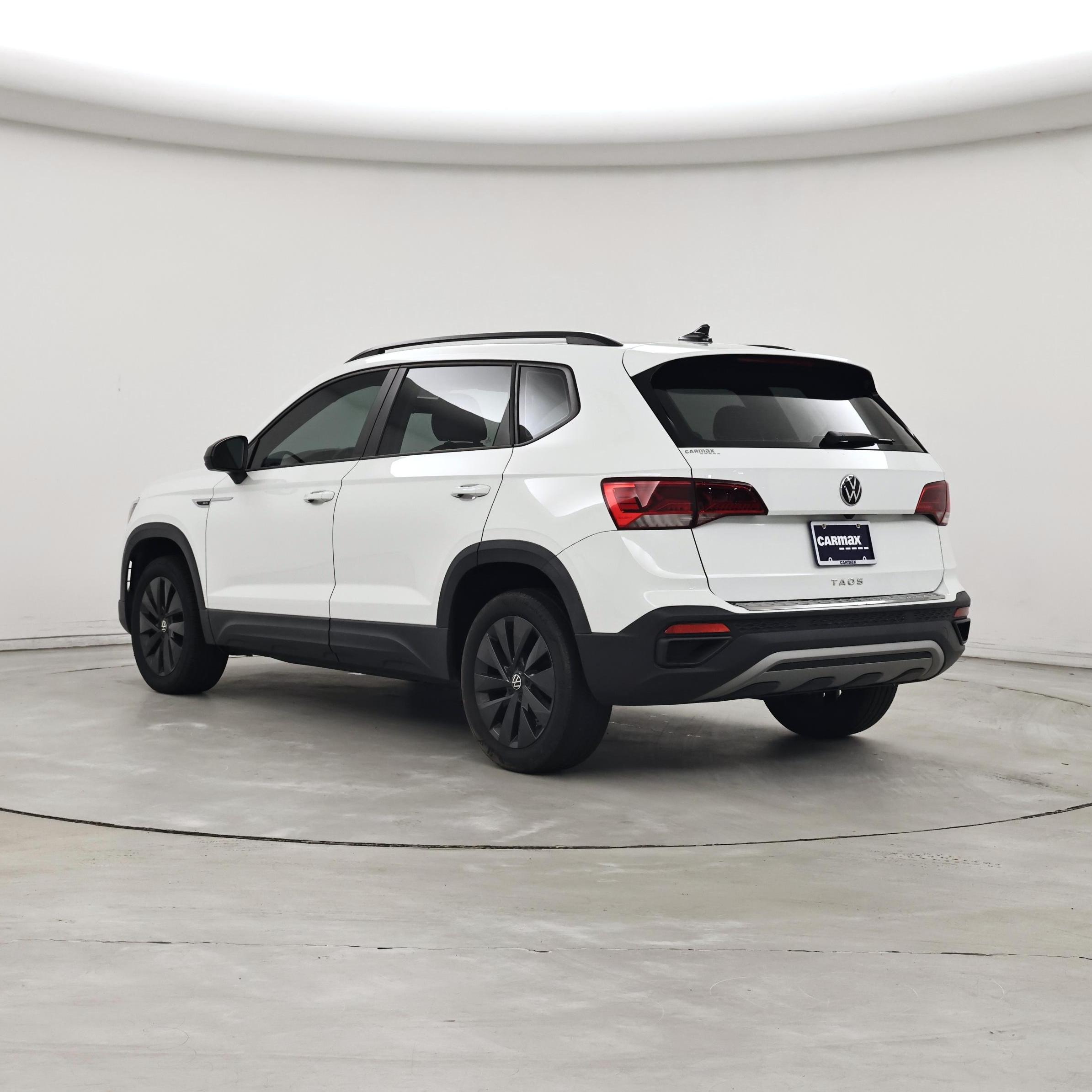 Thumbnail: 2022 Volkswagen Taos - 2