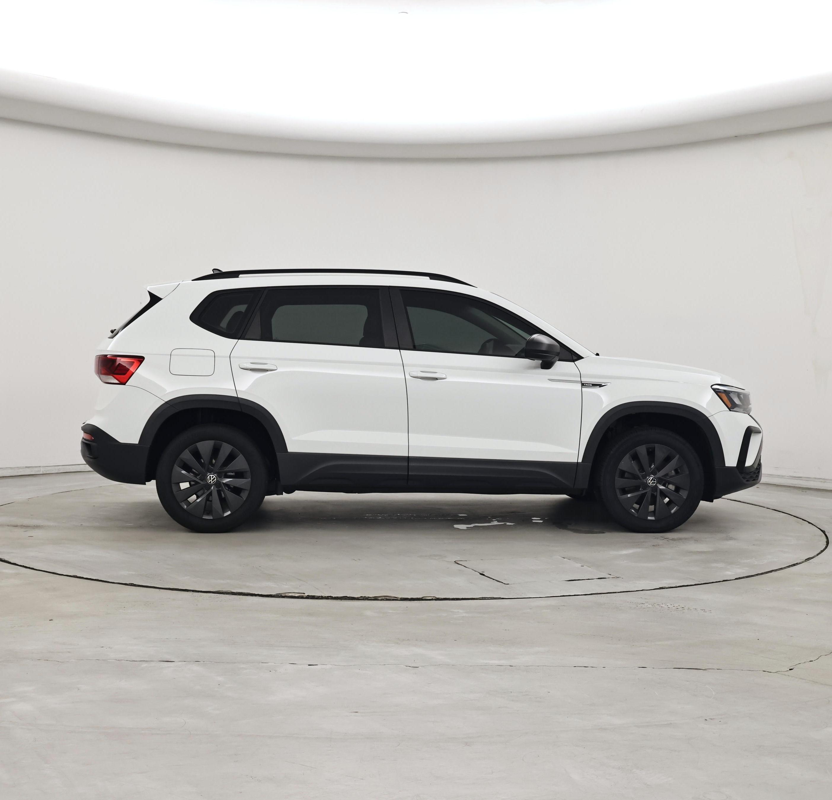 Thumbnail: 2022 Volkswagen Taos - 7