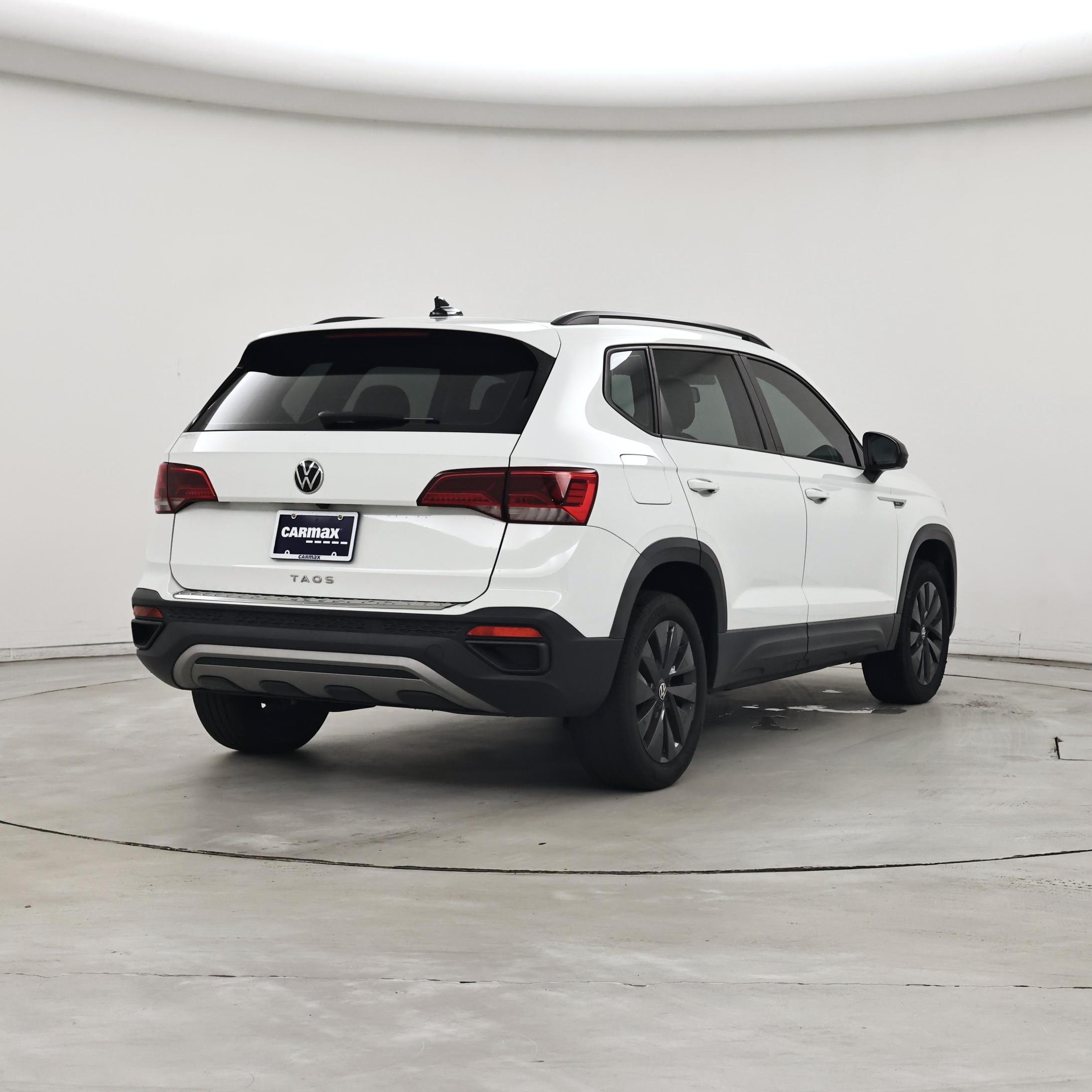 Thumbnail: 2022 Volkswagen Taos - 8