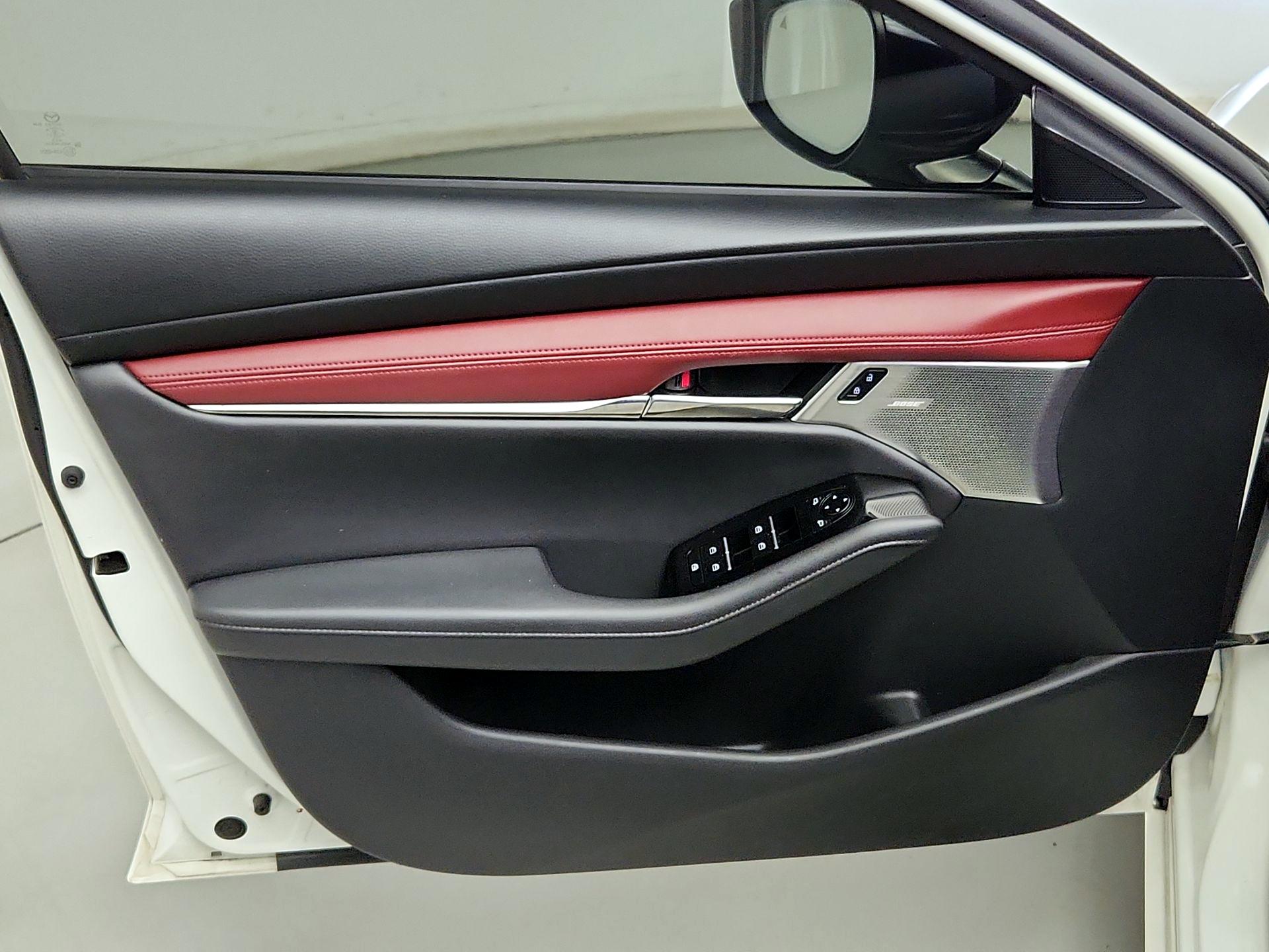 Thumbnail: 2021 Mazda Mazda3 - 12