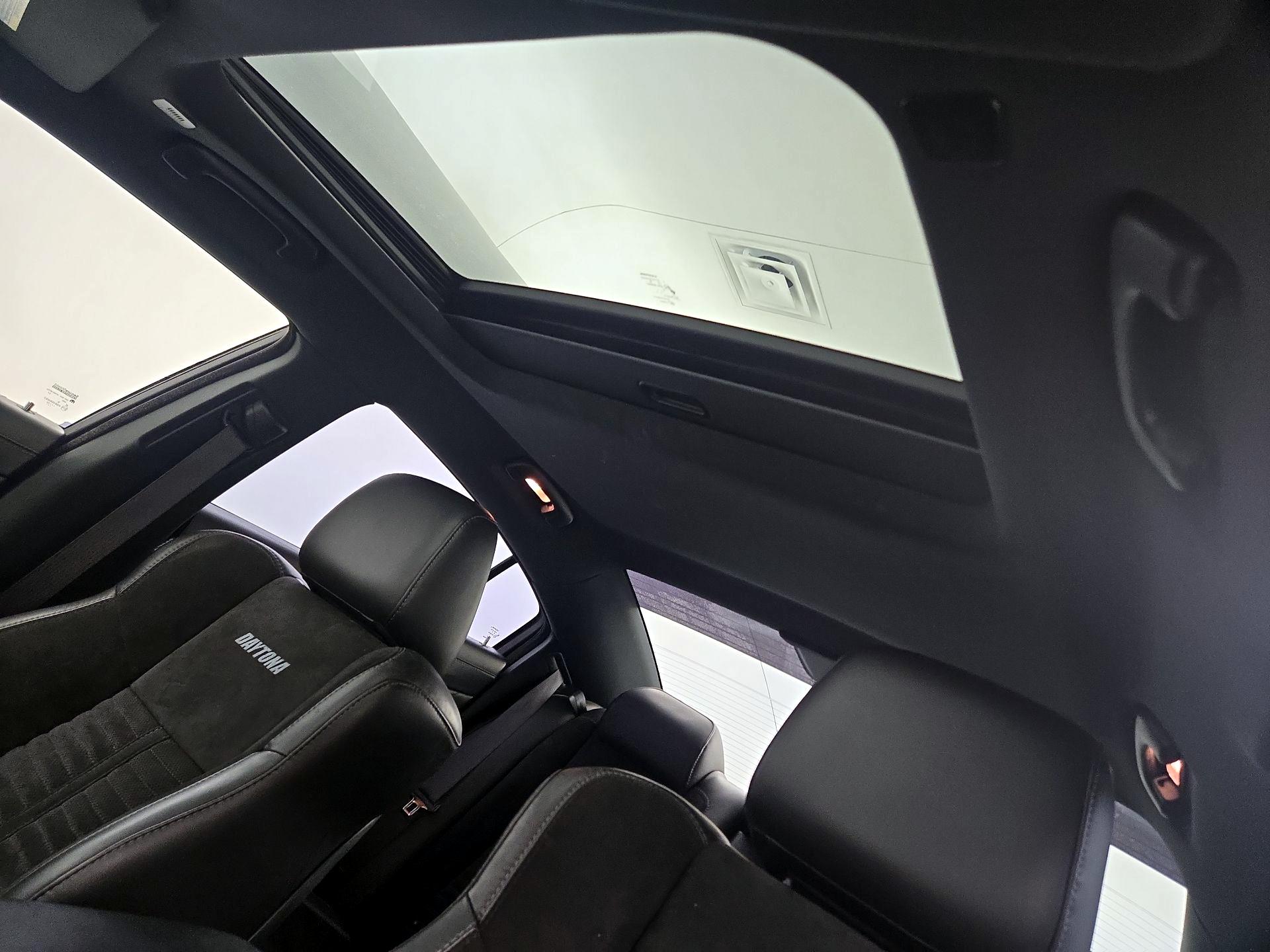 Thumbnail: 2022 Dodge Charger - 19