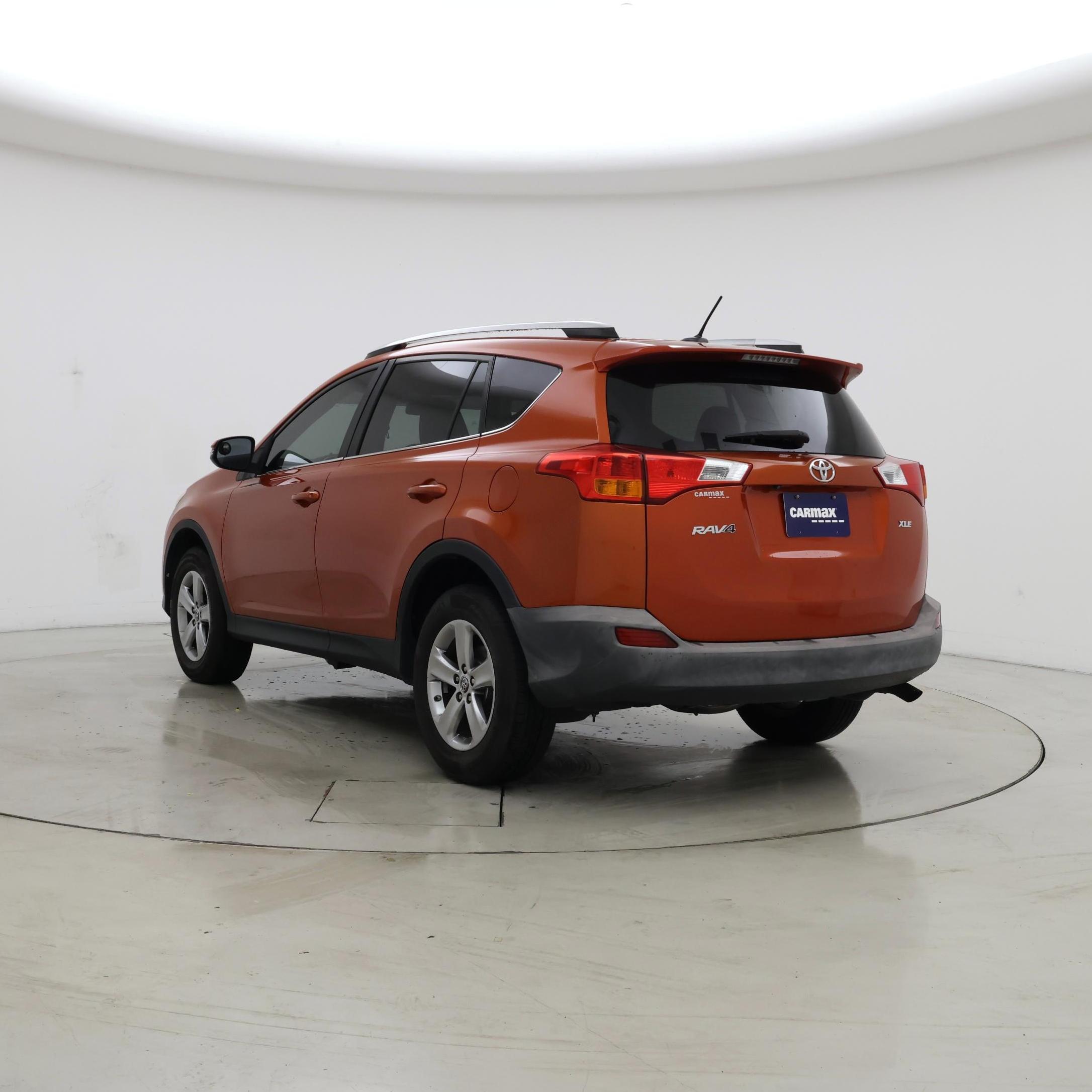 Thumbnail: 2015 Toyota RAV4 - 2