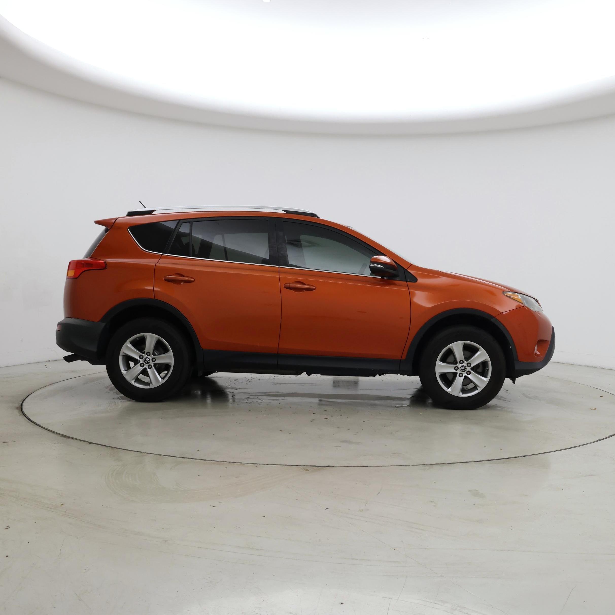 Thumbnail: 2015 Toyota RAV4 - 7