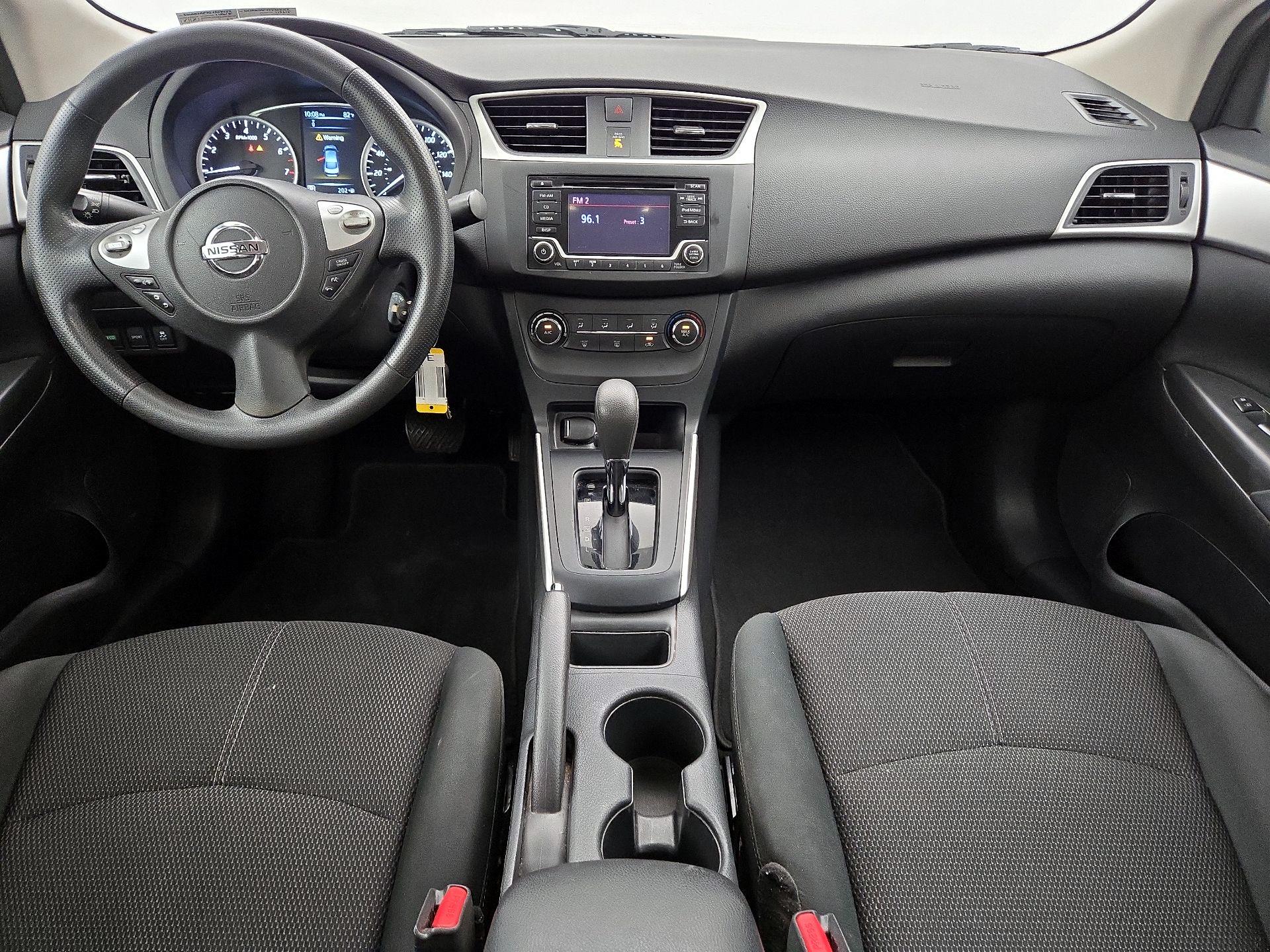 Thumbnail: 2018 Nissan Sentra - 9