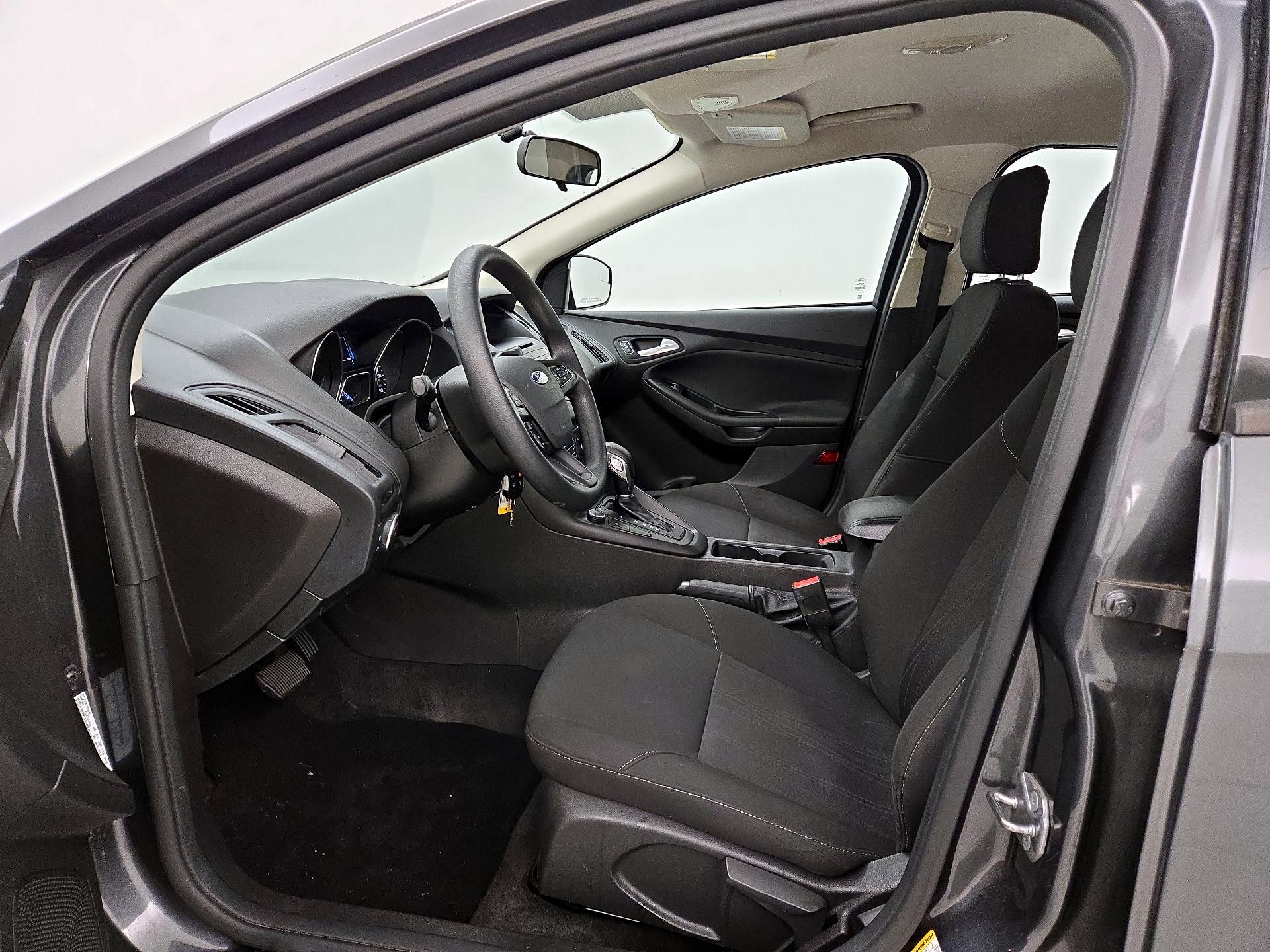 Thumbnail: 2017 Ford Focus - 11