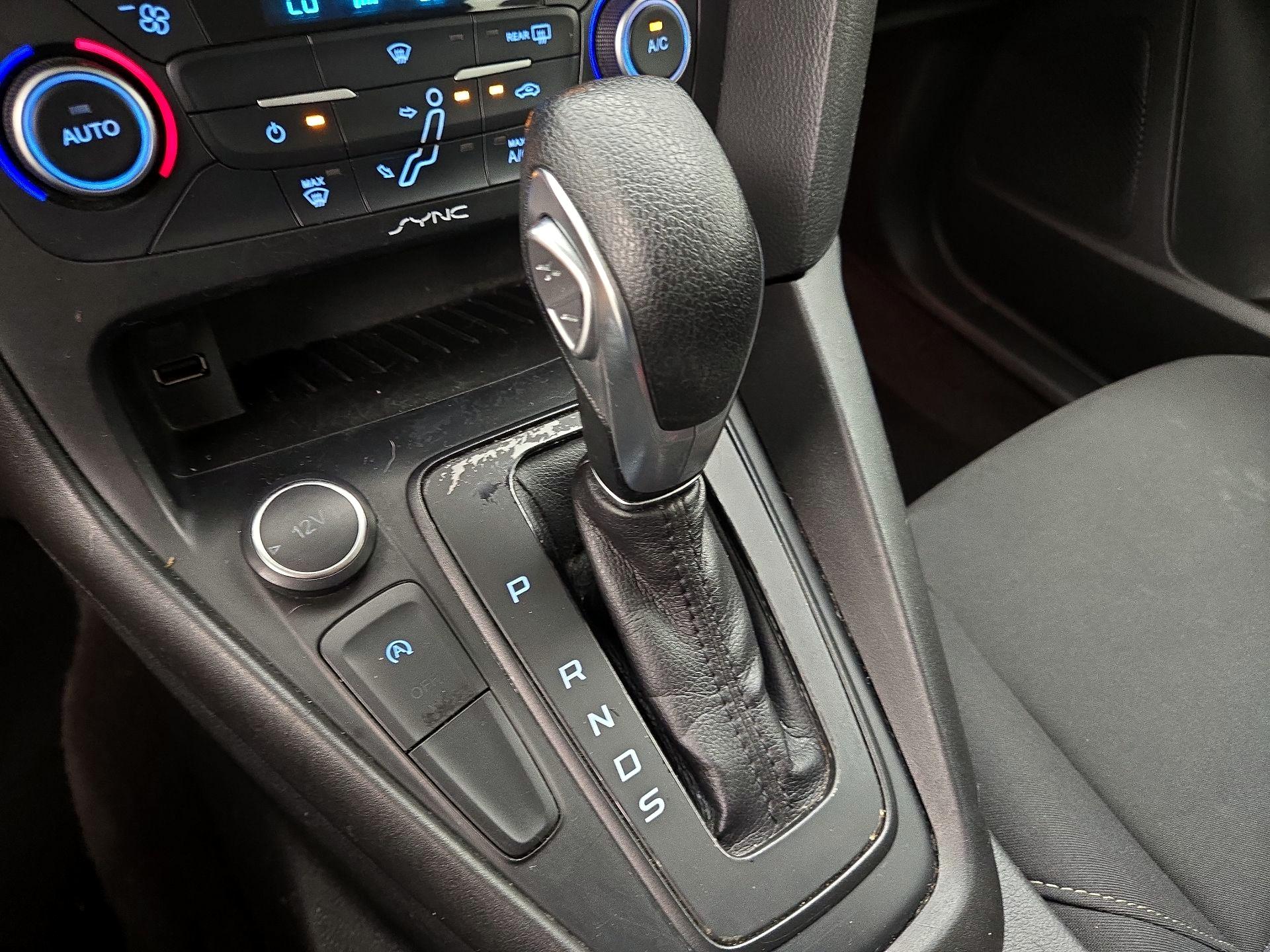 Thumbnail: 2017 Ford Focus - 17