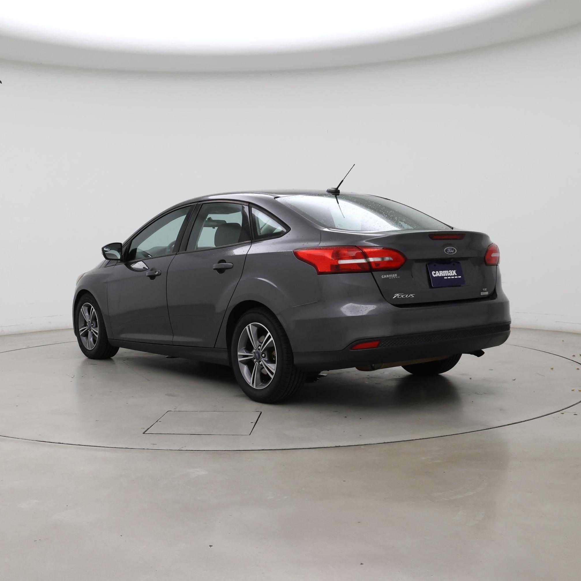 Thumbnail: 2017 Ford Focus - 2