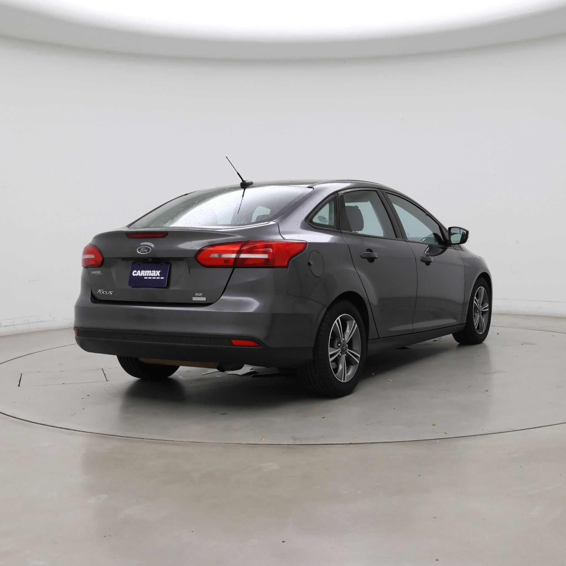 Thumbnail: 2017 Ford Focus - 8