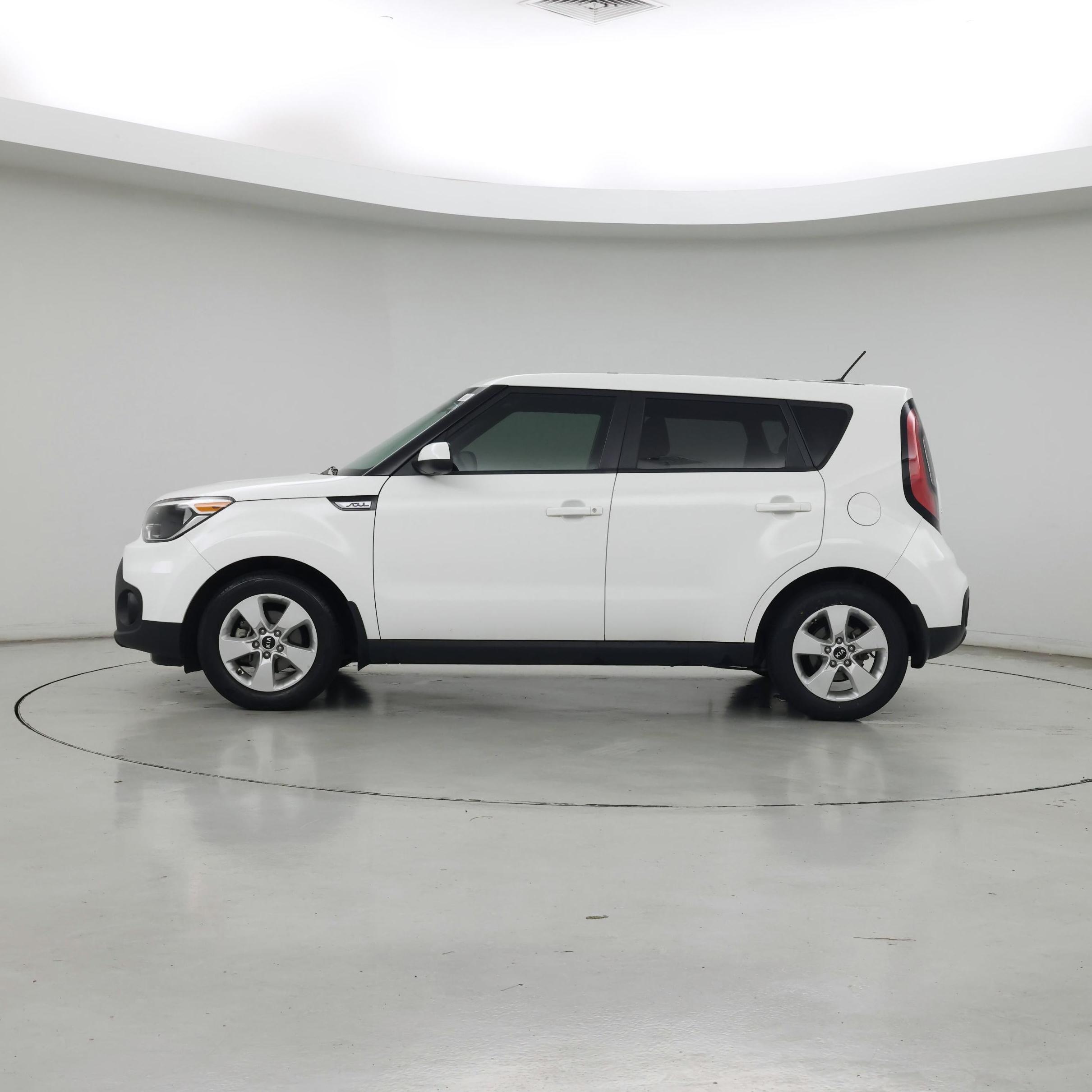 Thumbnail: 2018 Kia Soul - 3