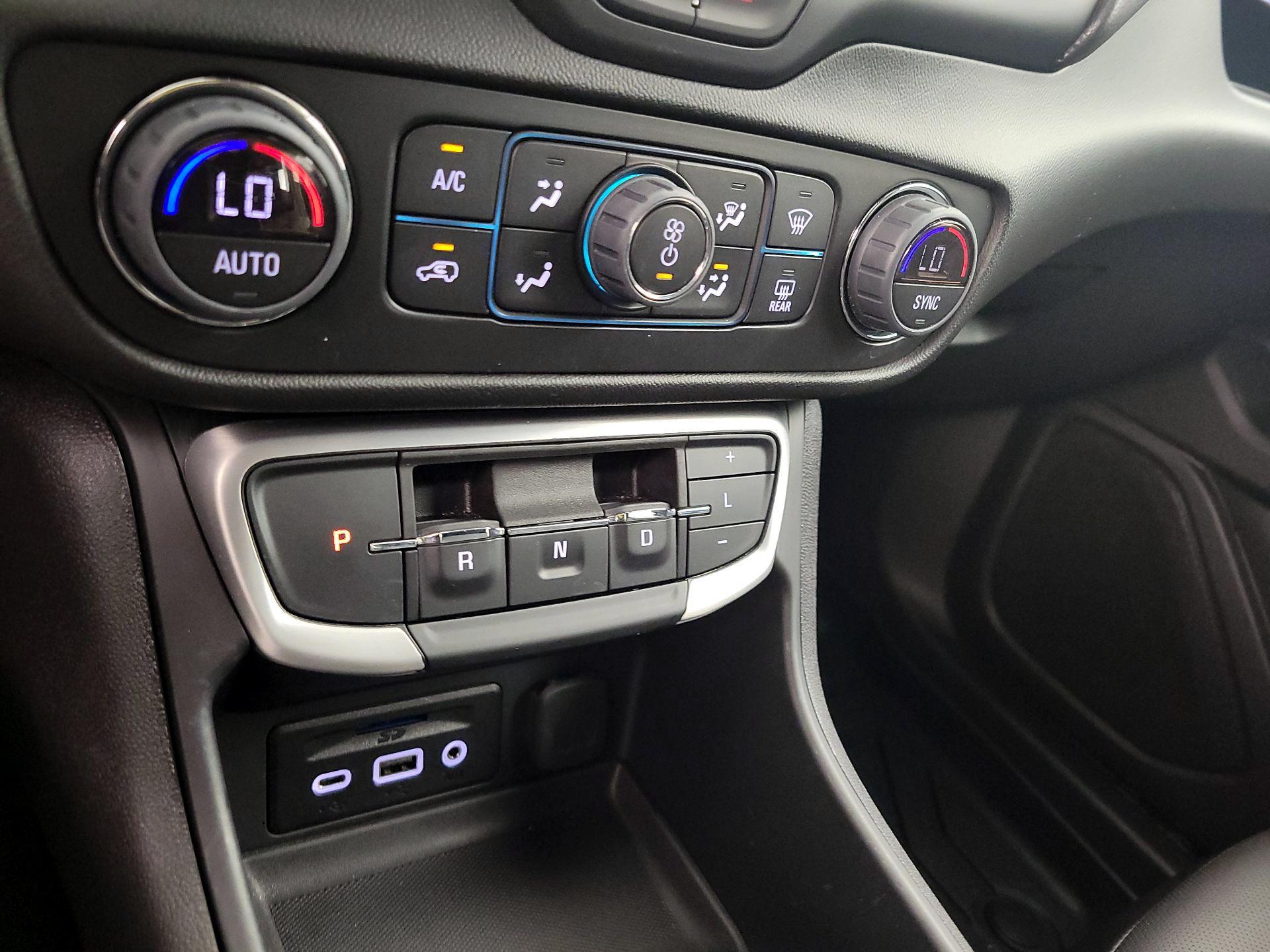 Thumbnail: 2024 GMC Terrain - 17