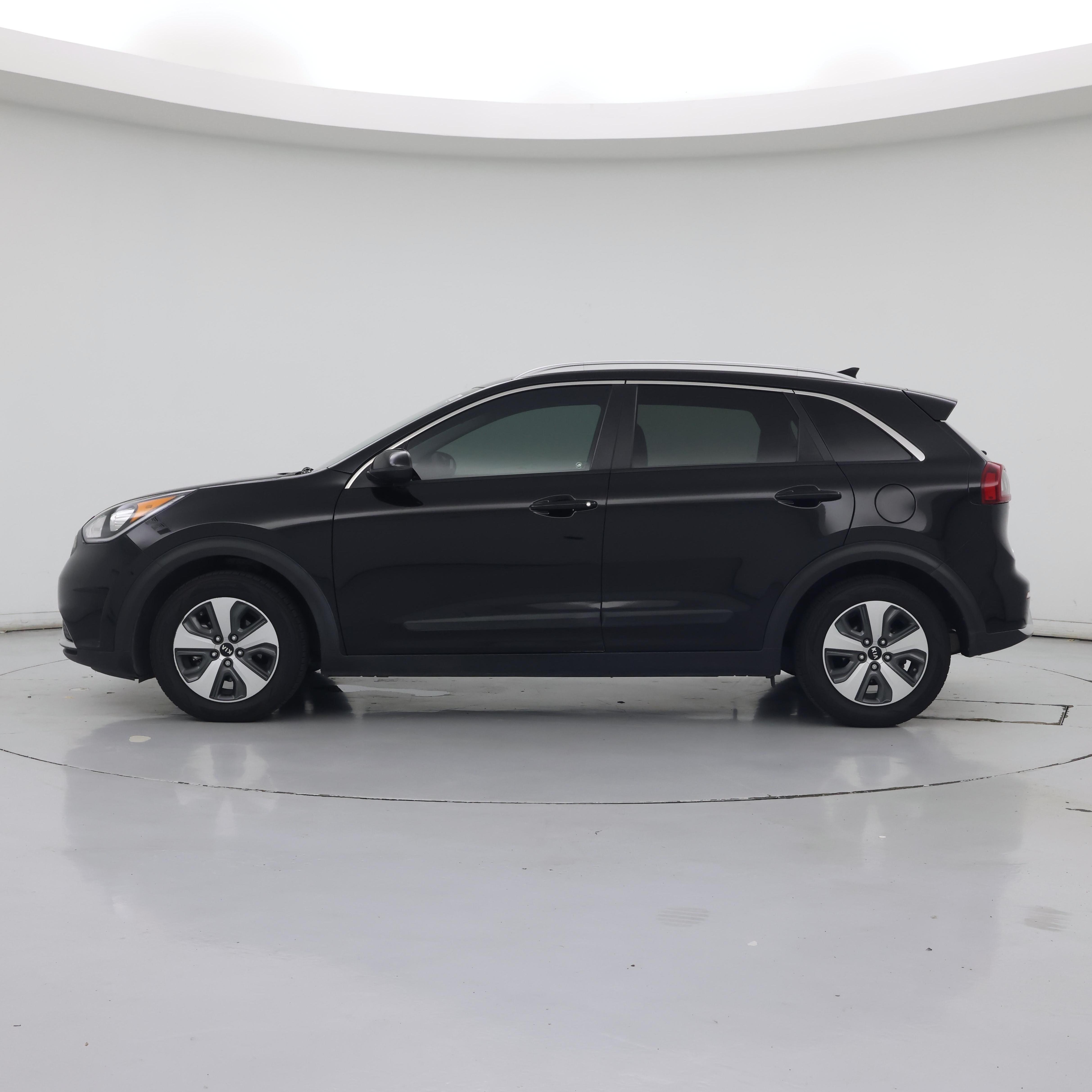 Thumbnail: 2018 Kia Niro - 3