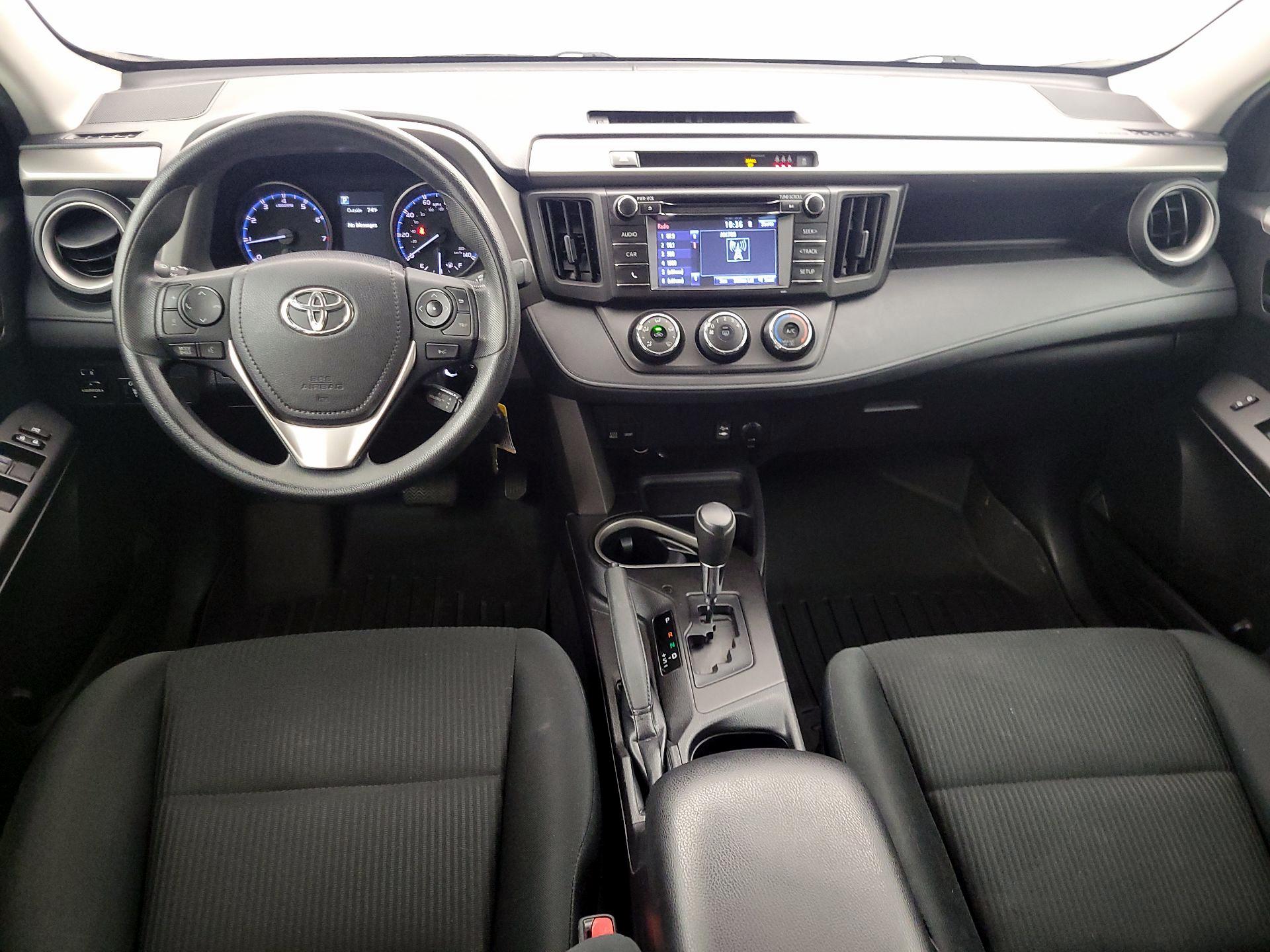 Thumbnail: 2017 Toyota RAV4 - 9