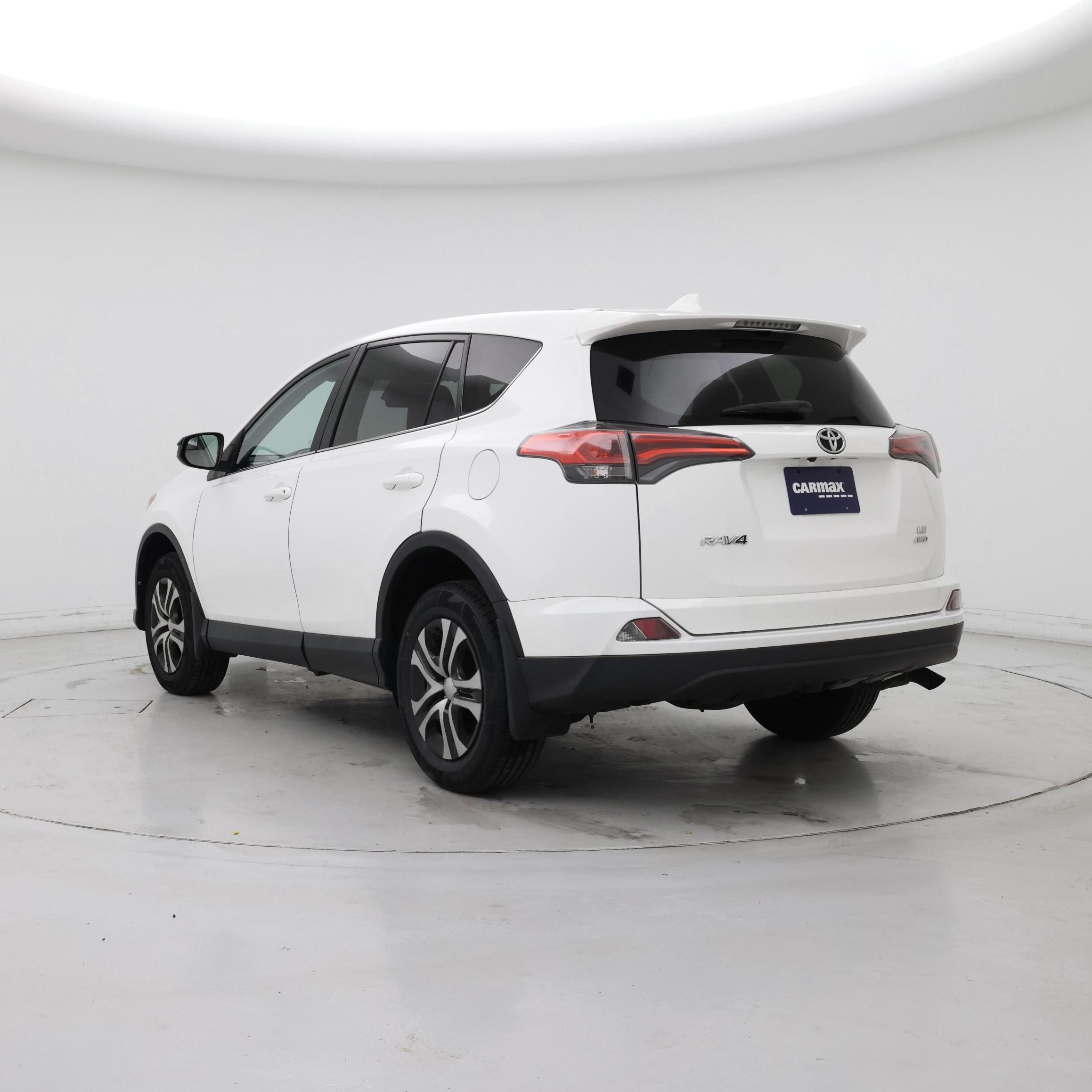 Thumbnail: 2017 Toyota RAV4 - 2