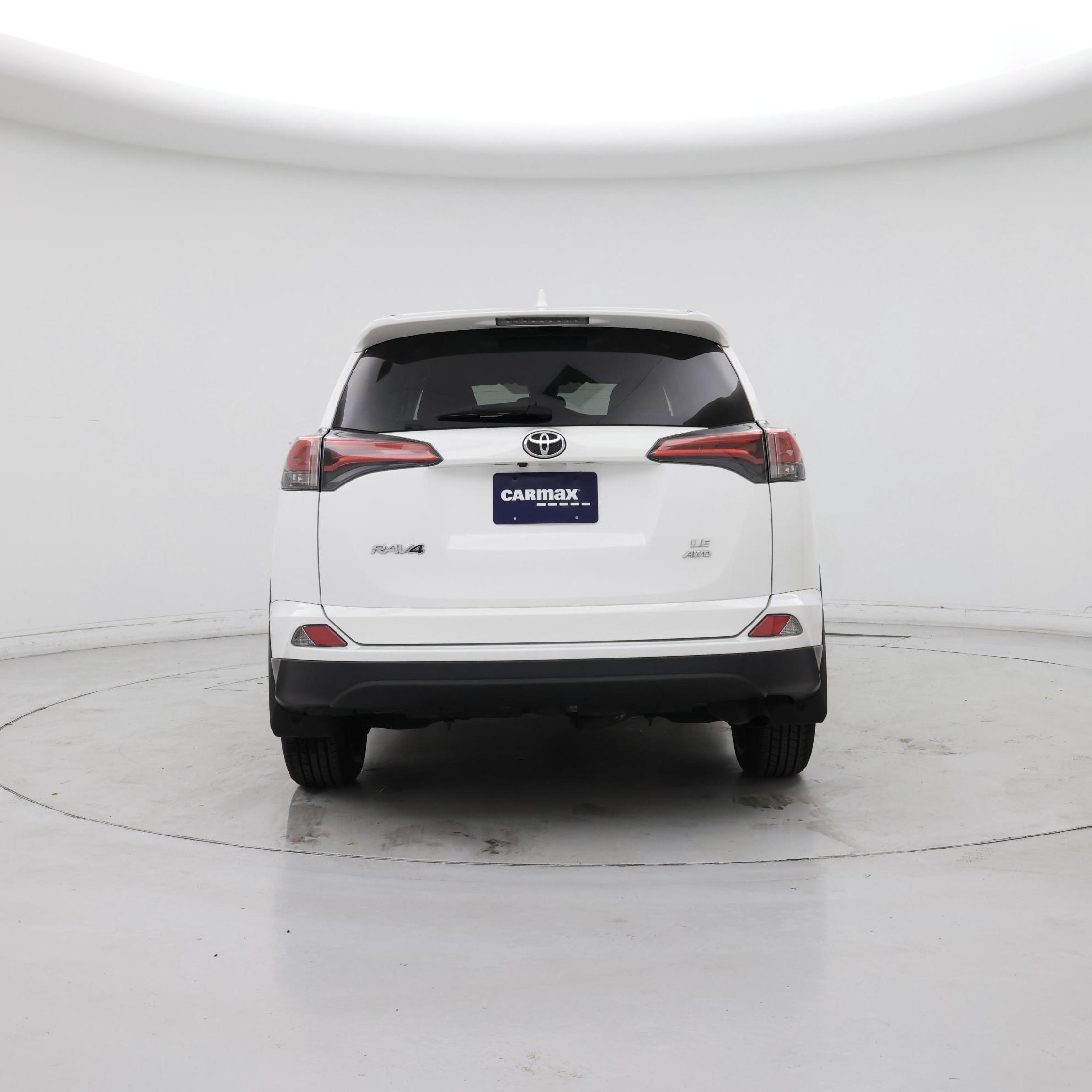 Thumbnail: 2017 Toyota RAV4 - 6