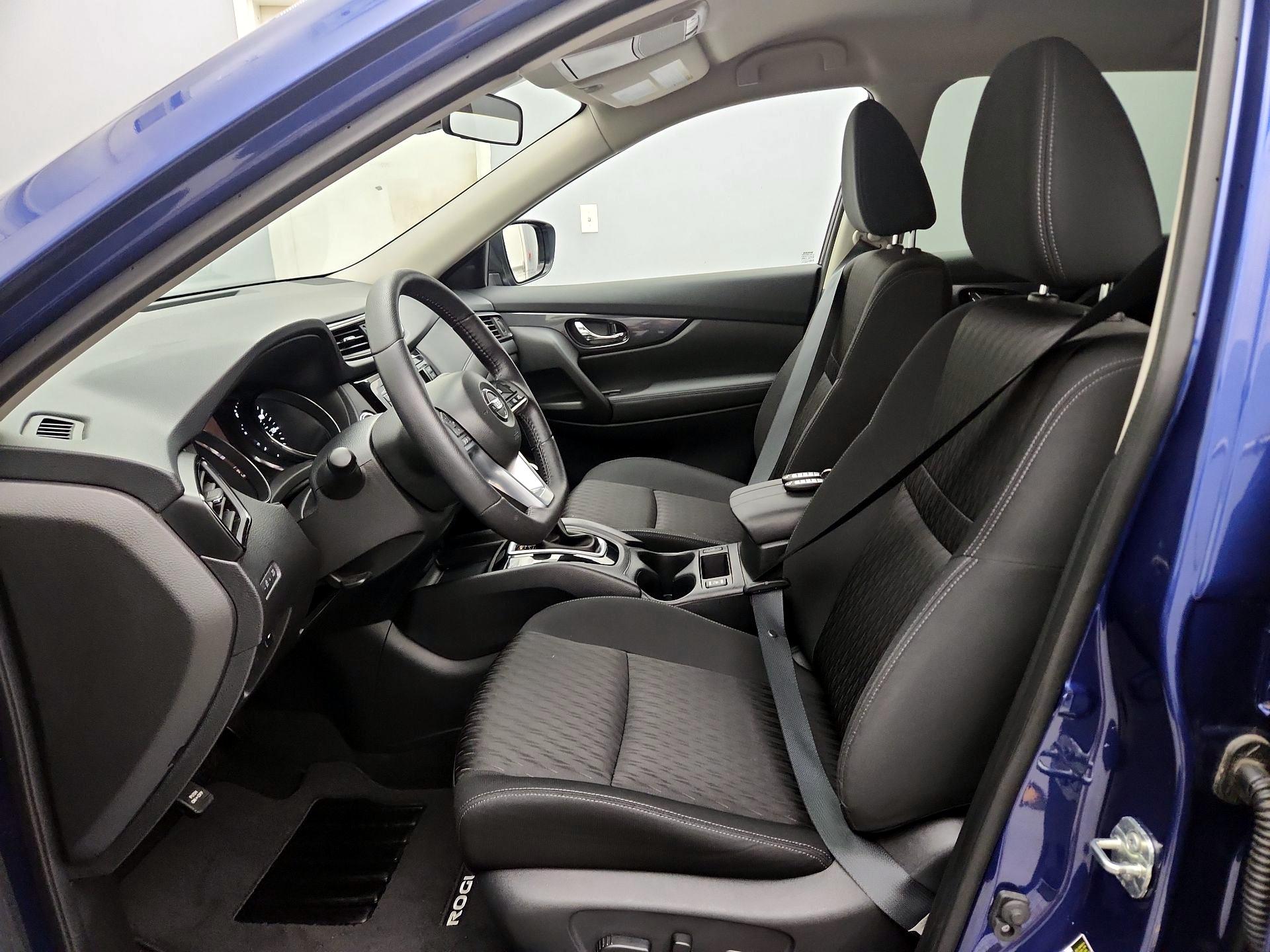 Thumbnail: 2019 Nissan Rogue - 11