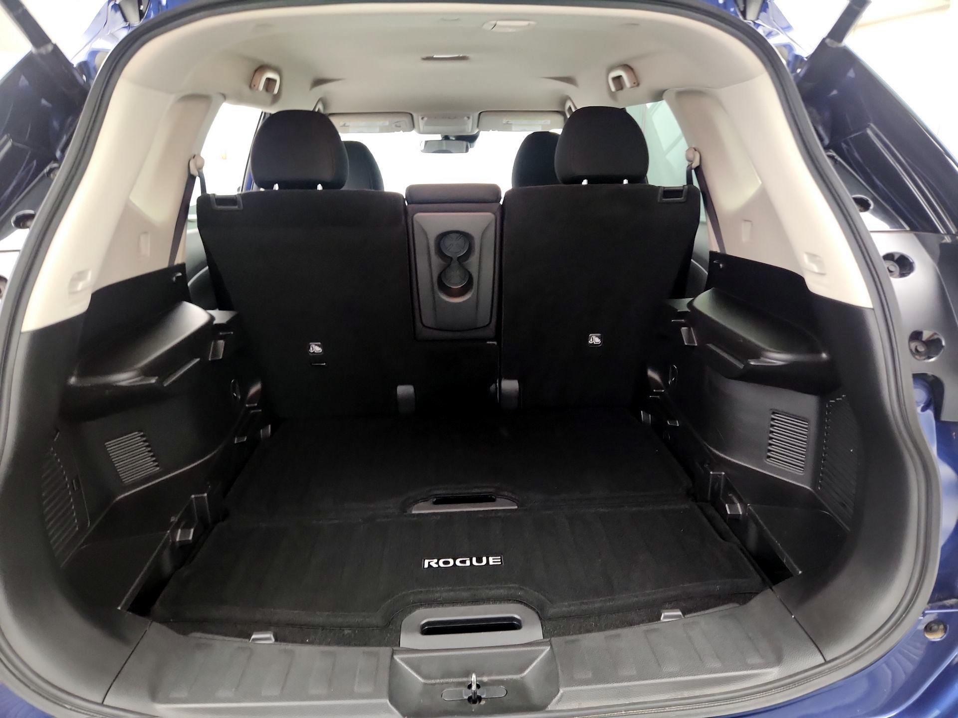 Thumbnail: 2019 Nissan Rogue - 20